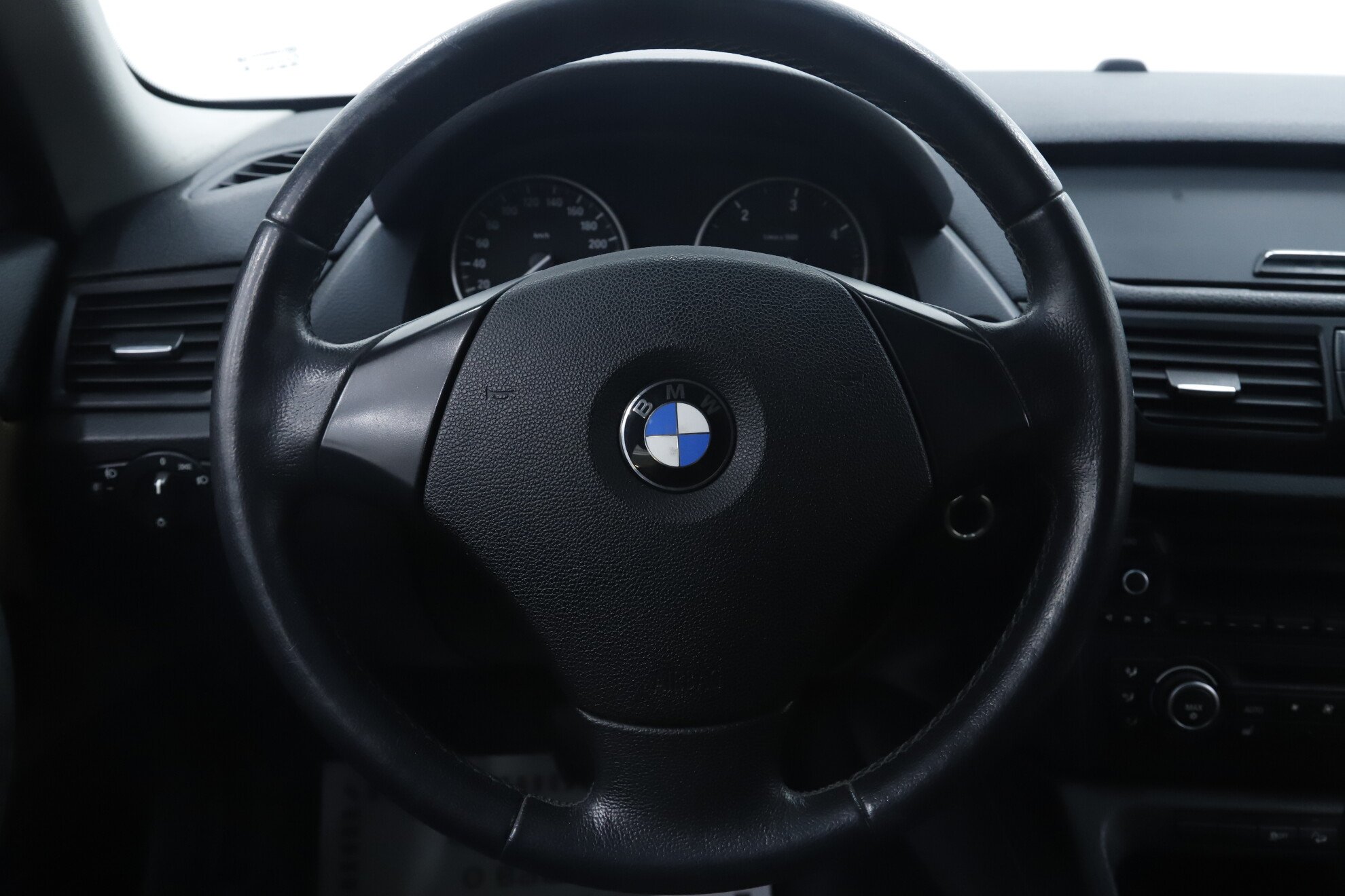 BMW X1, I (E84), 2011 фото 10