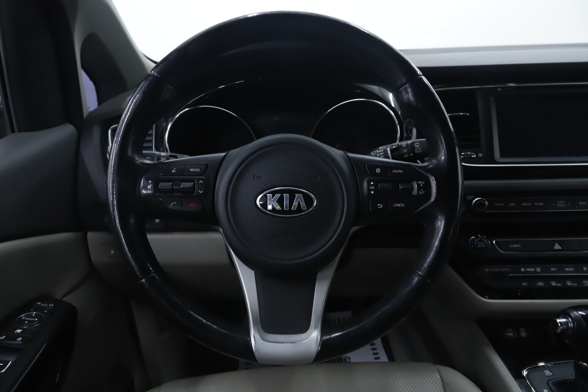 Kia Carnival, III, 2016 фото 11