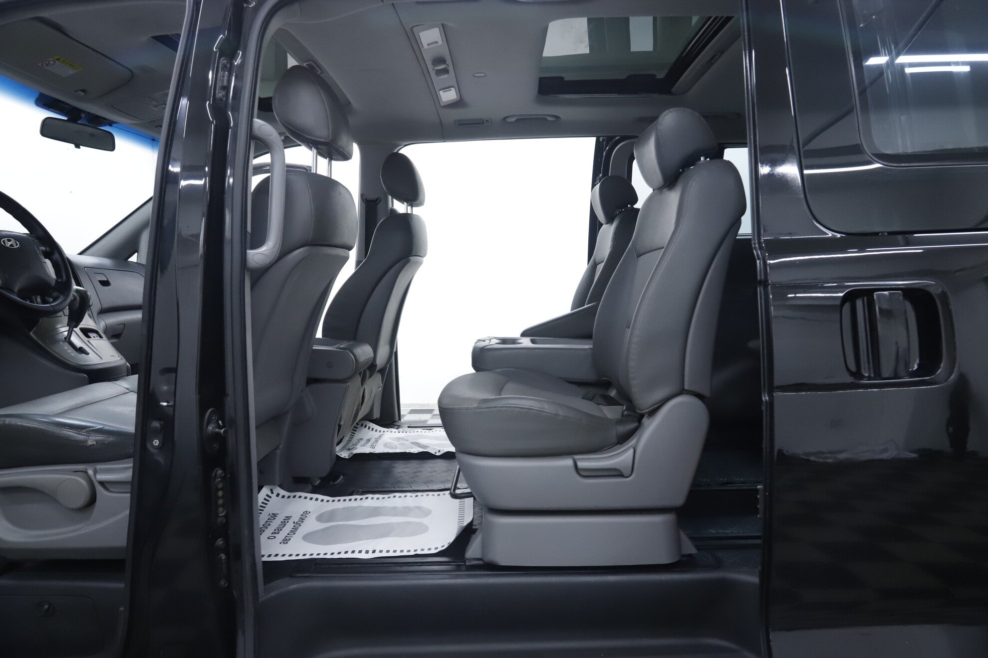Hyundai Grand Starex, I, 2015 фото 18