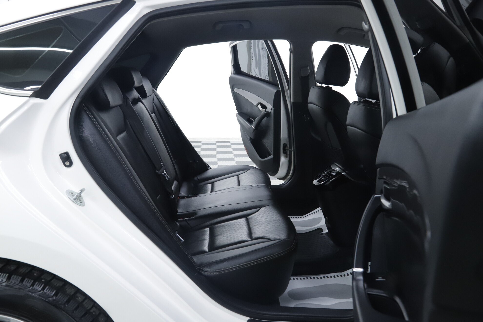 Hyundai i40, I, 2011 фото 17