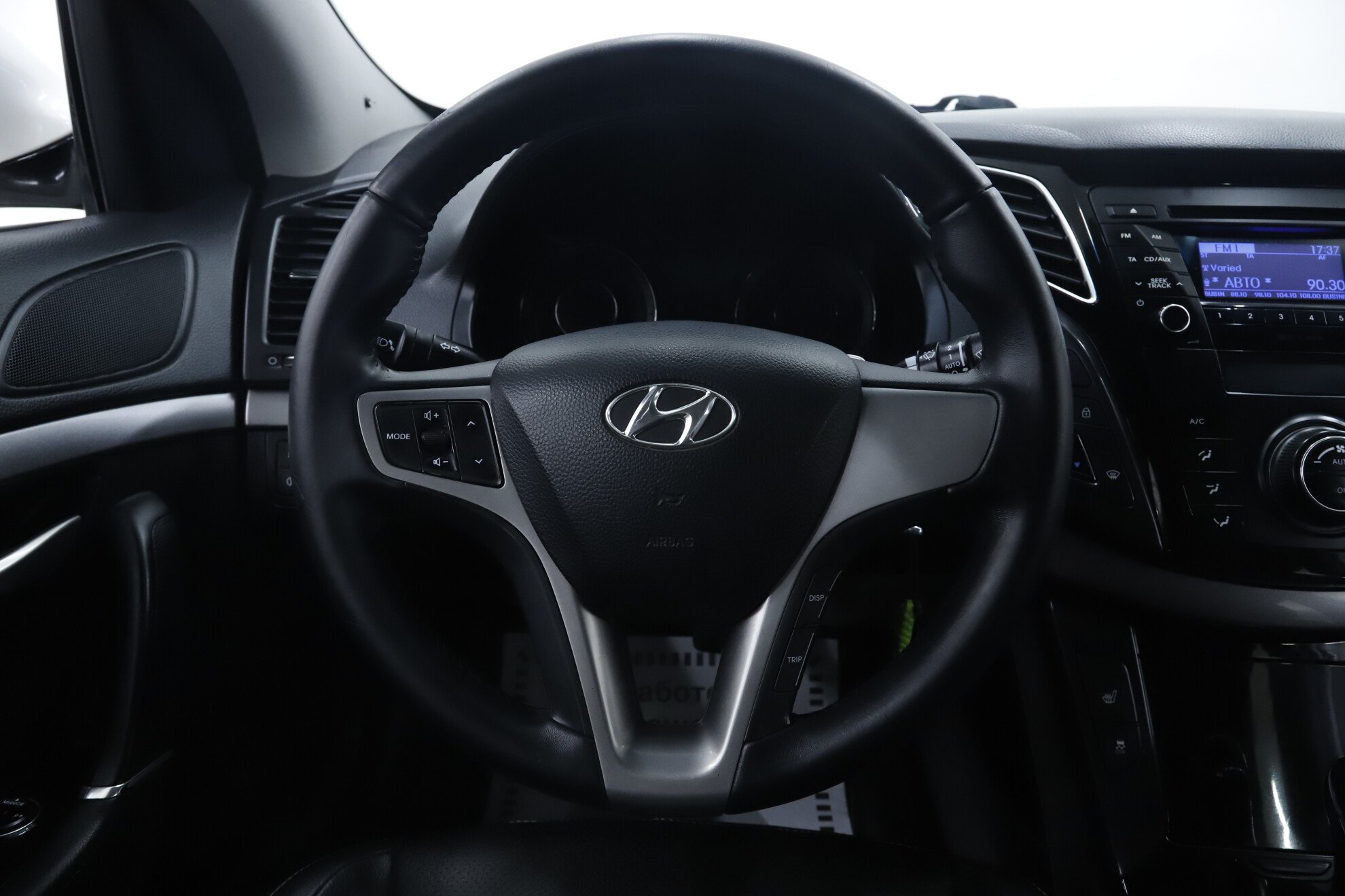 Hyundai i40, I, 2011 фото 12