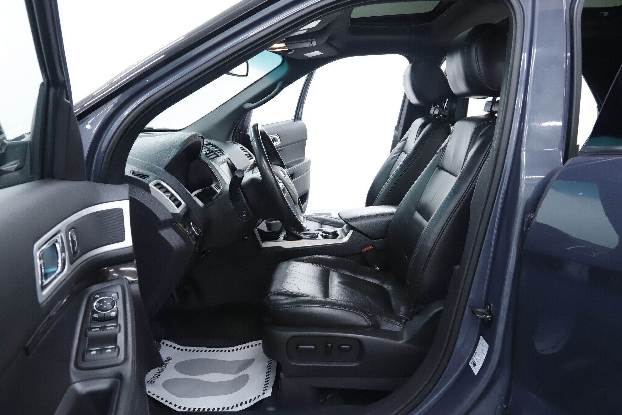 Ford Explorer, V, 2015 фото 10