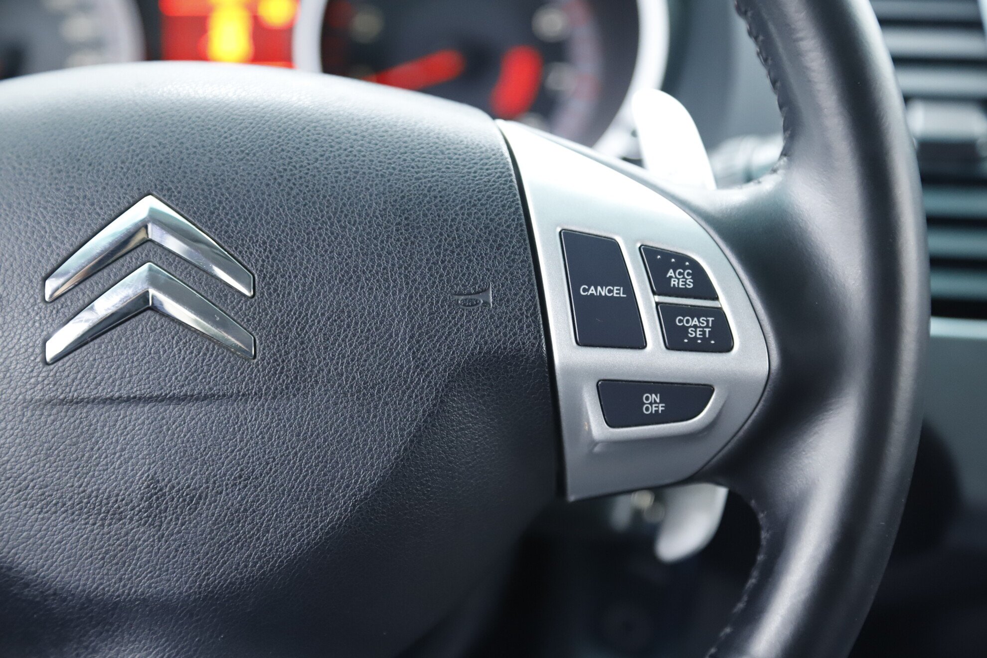 Citroen C-Crosser, 2008 фото 13