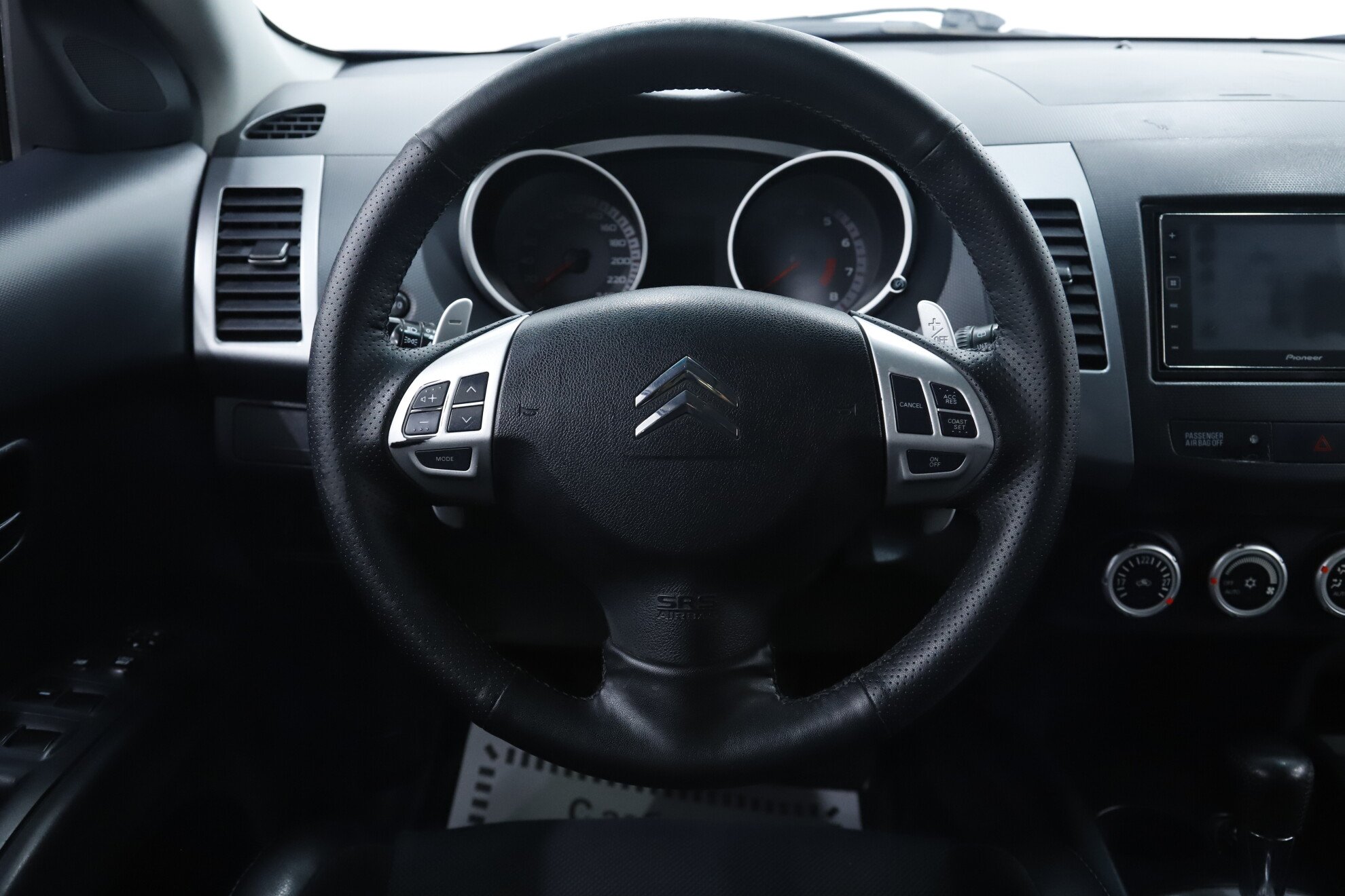 Citroen C-Crosser, 2009 фото 11
