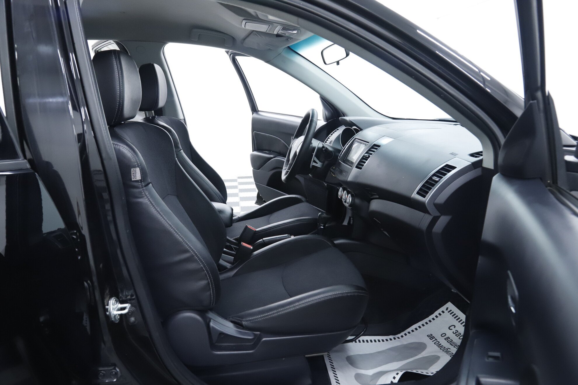Citroen C-Crosser, 2009 фото 17