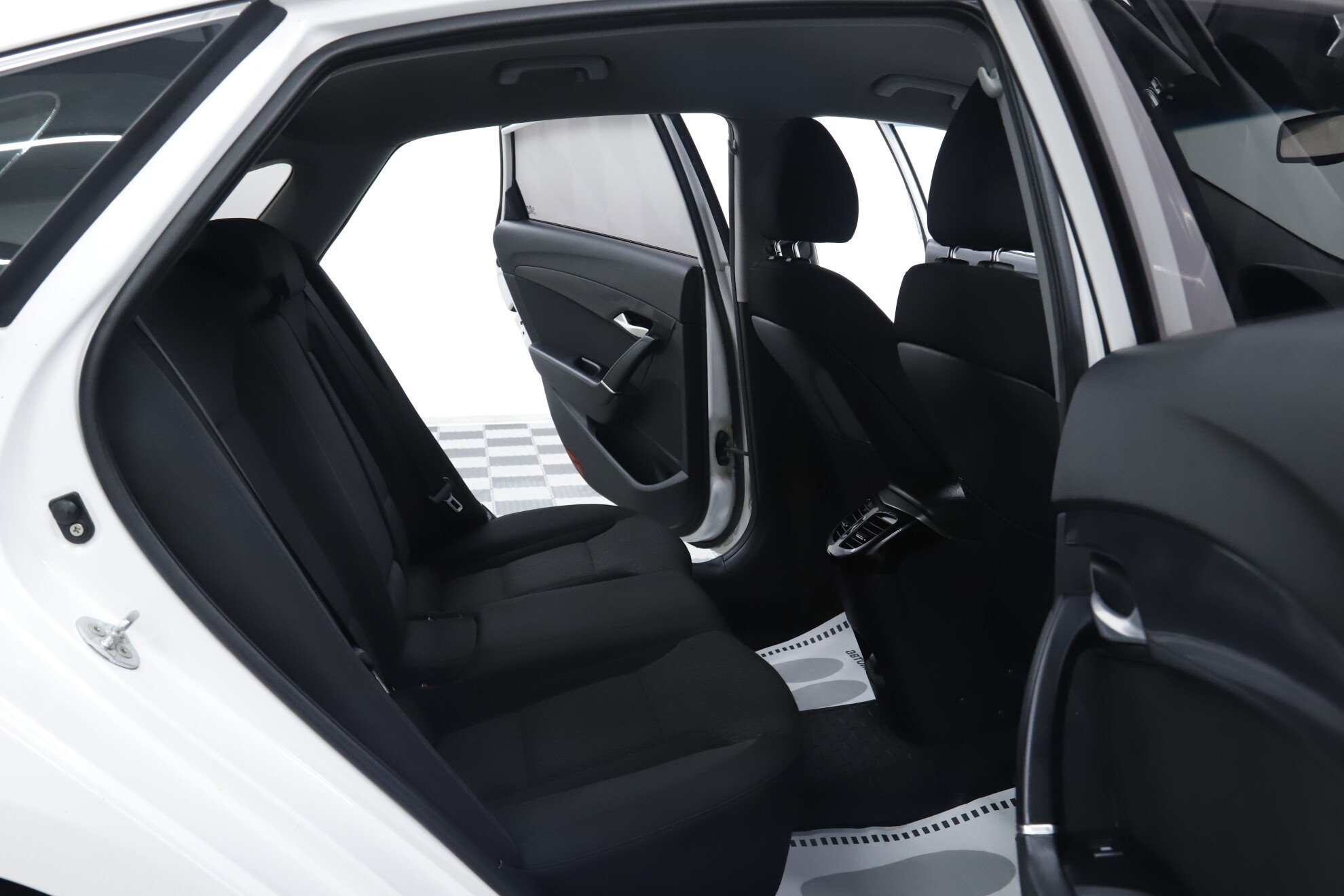 Hyundai i40, I Рестайлинг, 2015 фото 19