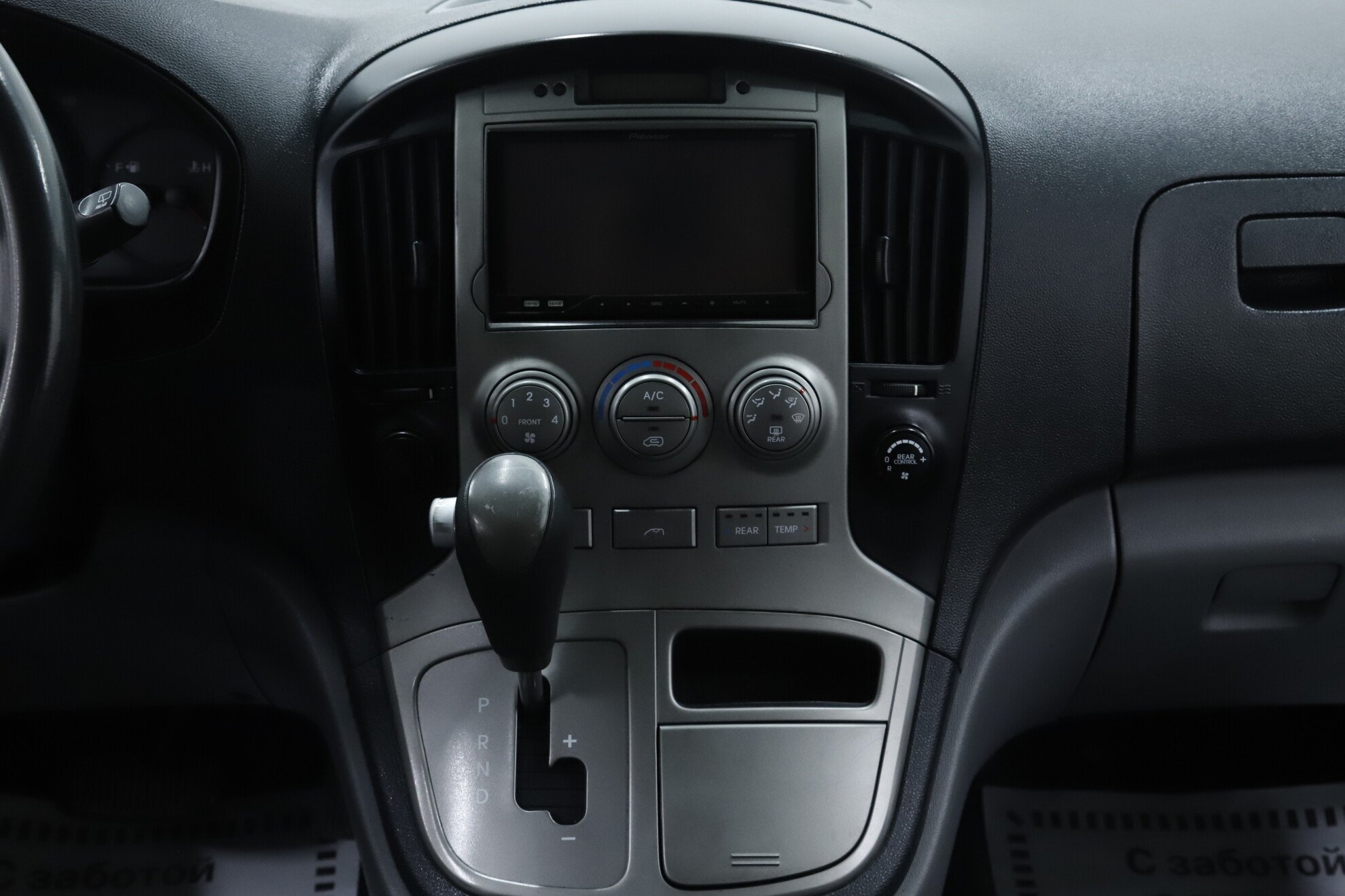 Hyundai Grand Starex, I, 2011 фото 11