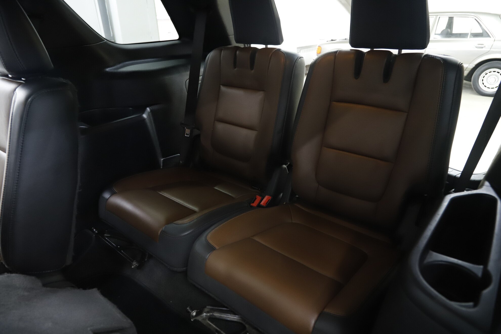 Ford Explorer, V, 2012 фото 24