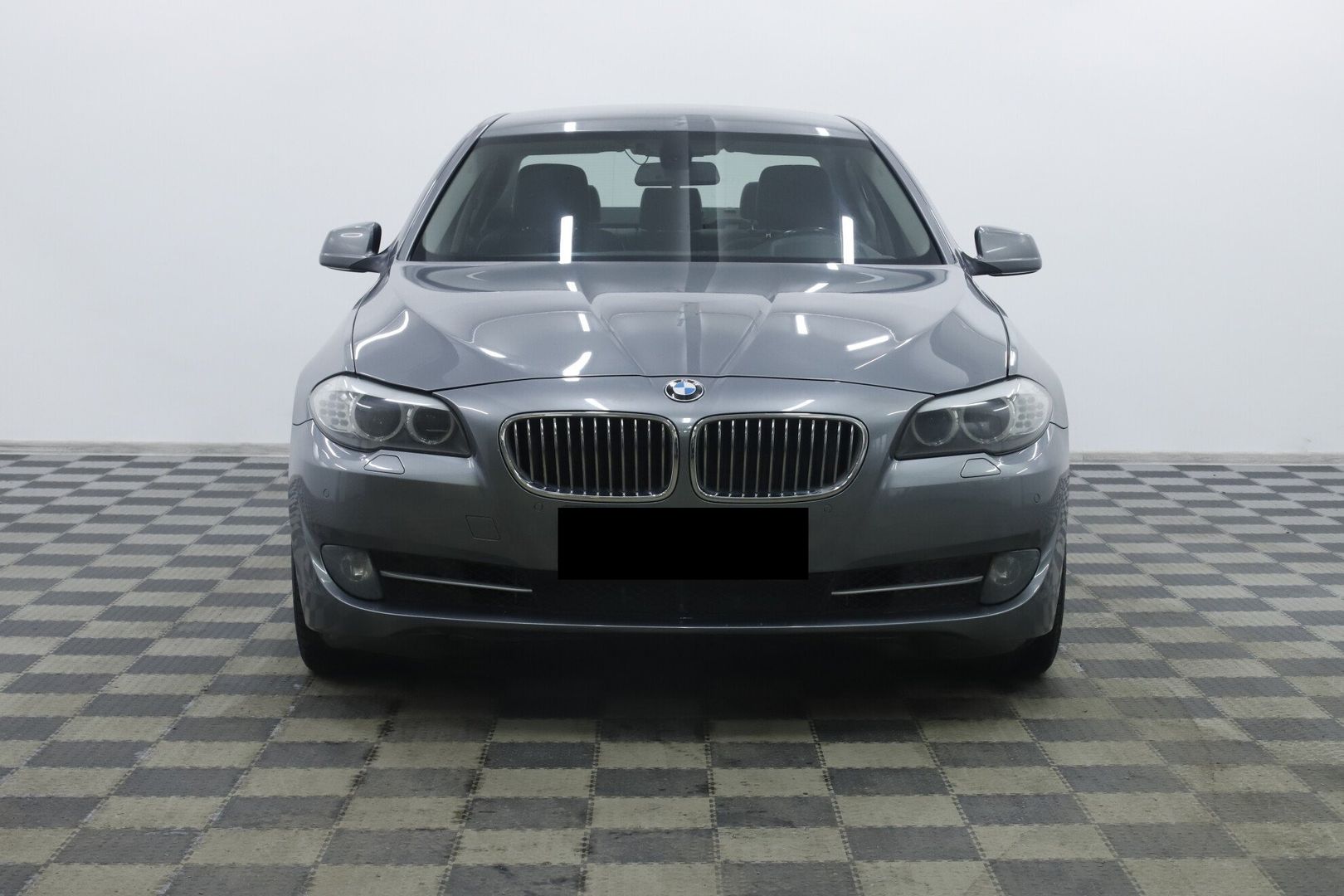 BMW 5 серии, VI (F10/F11/F07), 2011