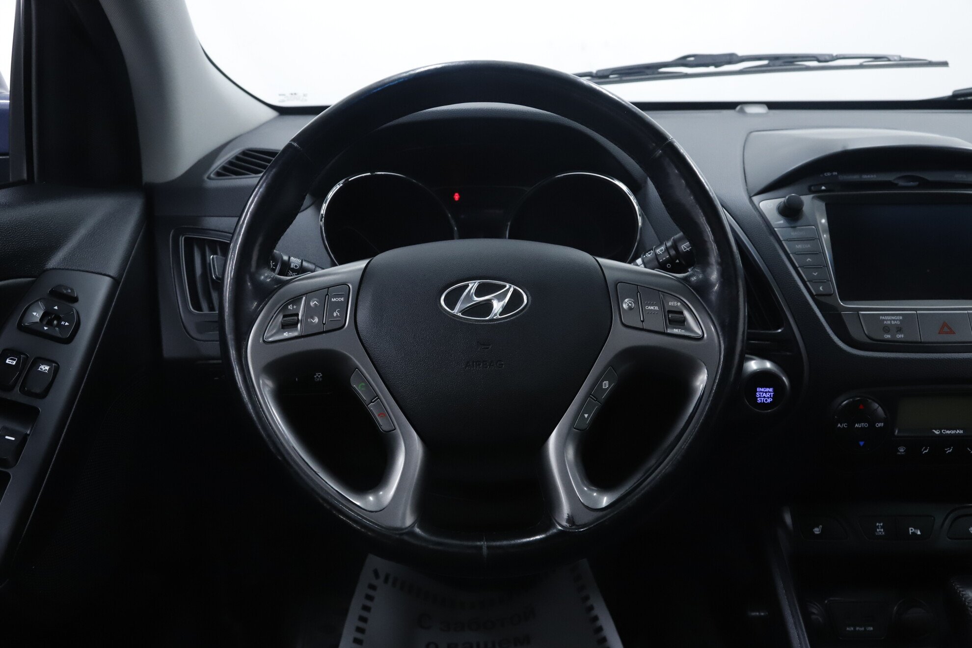 Hyundai ix35, I Рестайлинг, 2015 фото 12