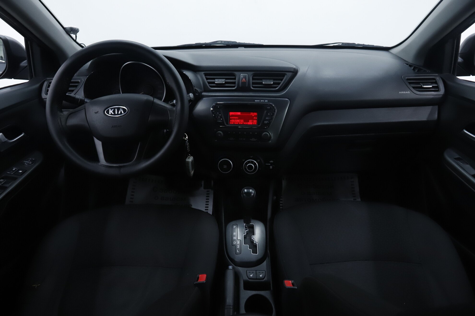 Kia Rio, III, 2011 фото 8