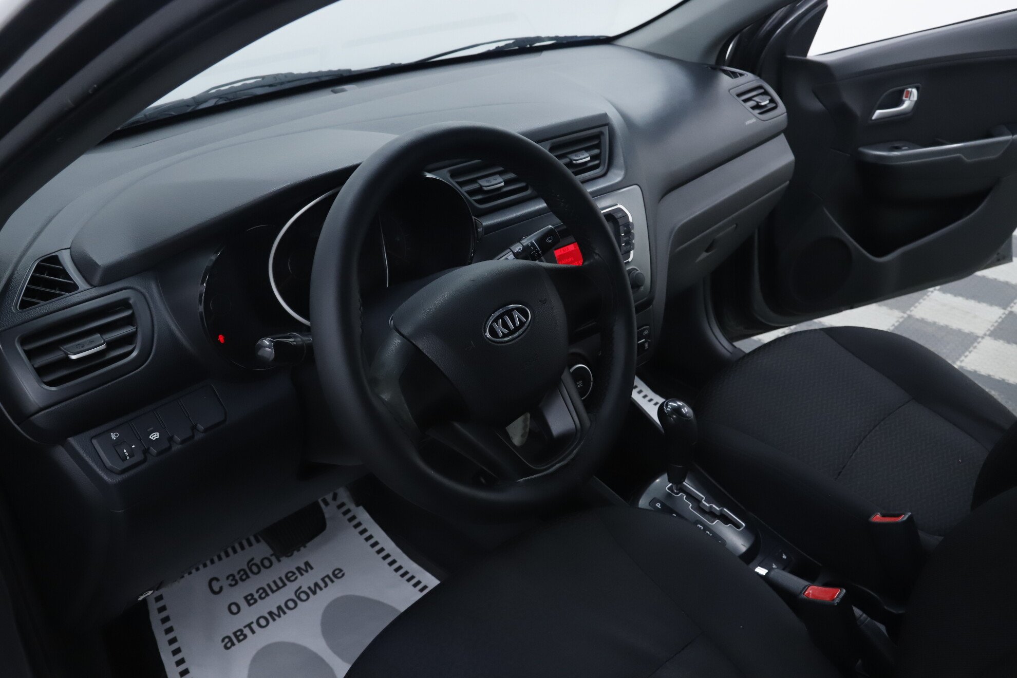 Kia Rio, III, 2011 фото 7