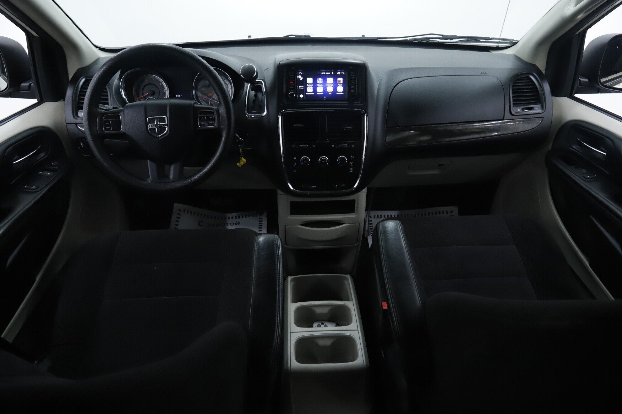 Dodge Caravan, V, 2010 фото 9