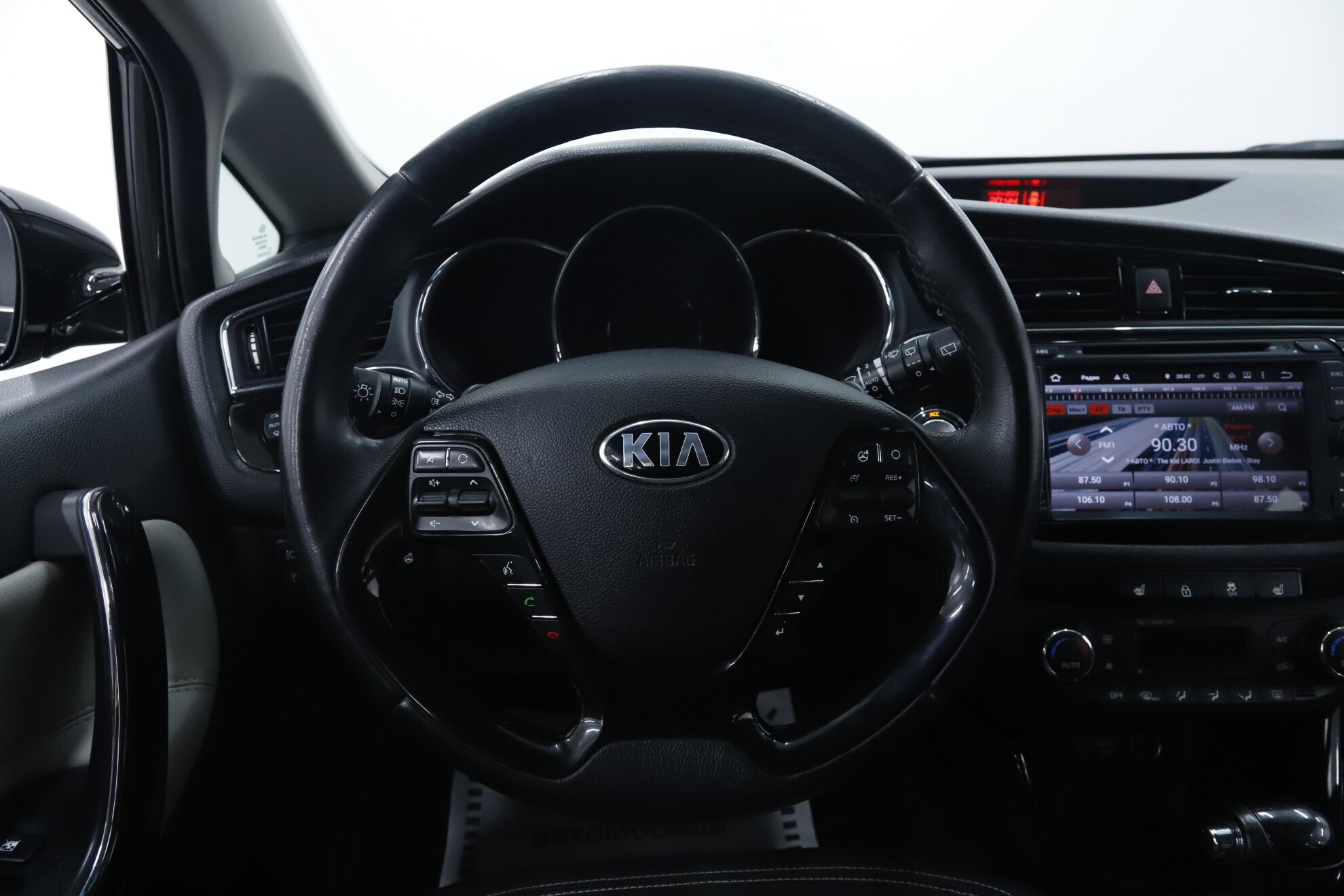 Kia Ceed, II Рестайлинг, 2016 фото 11