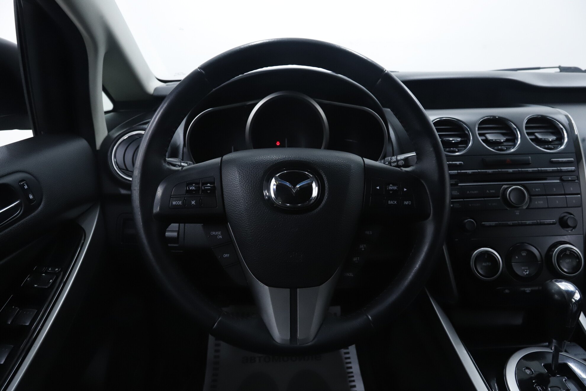 Mazda CX-7, I Рестайлинг, 2010 фото 12