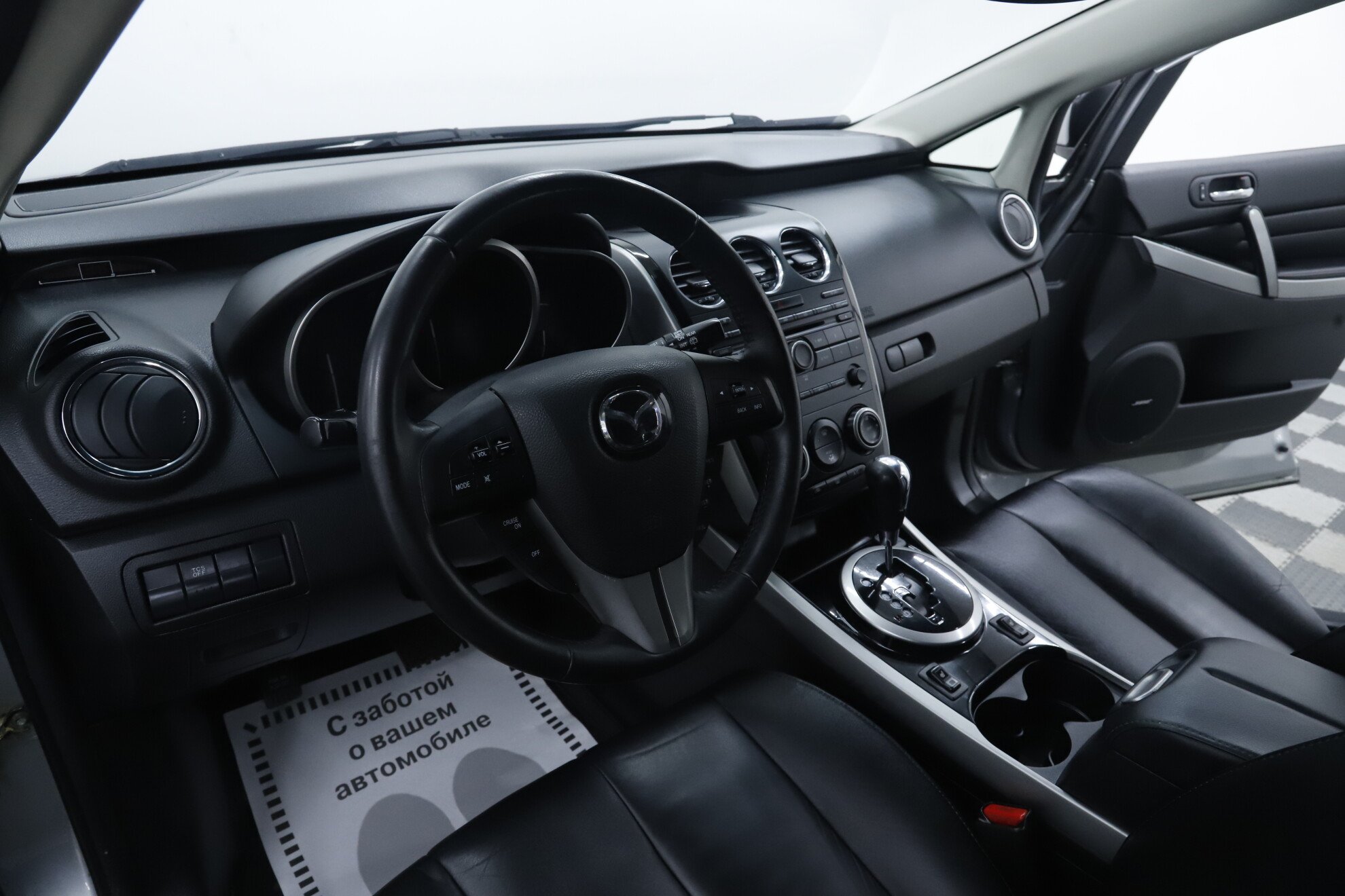 Mazda CX-7, I Рестайлинг, 2010 фото 9