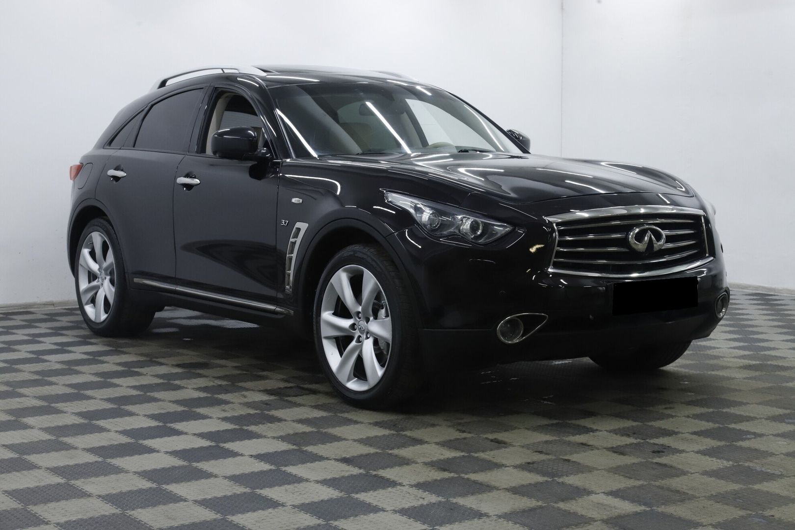 Infiniti QX70, 2013 фото 2