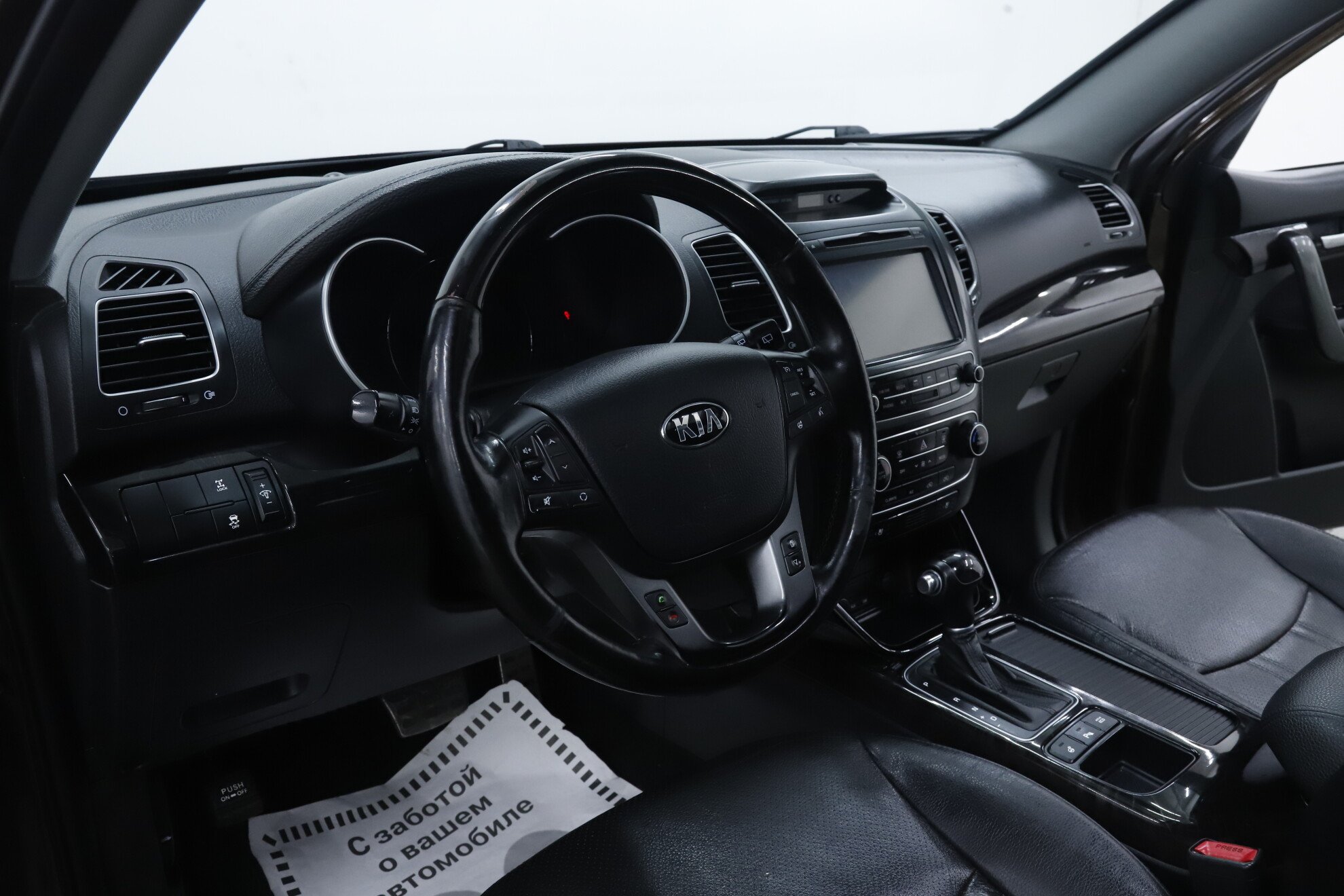 Kia Sorento, II Рестайлинг, 2013 фото 10