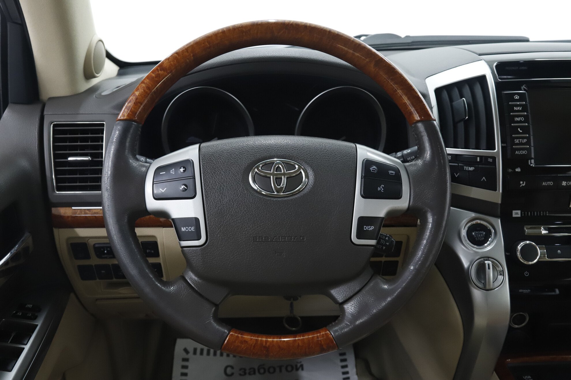 Toyota Land Cruiser, 200 Series Рестайлинг 1, 2015 фото 14