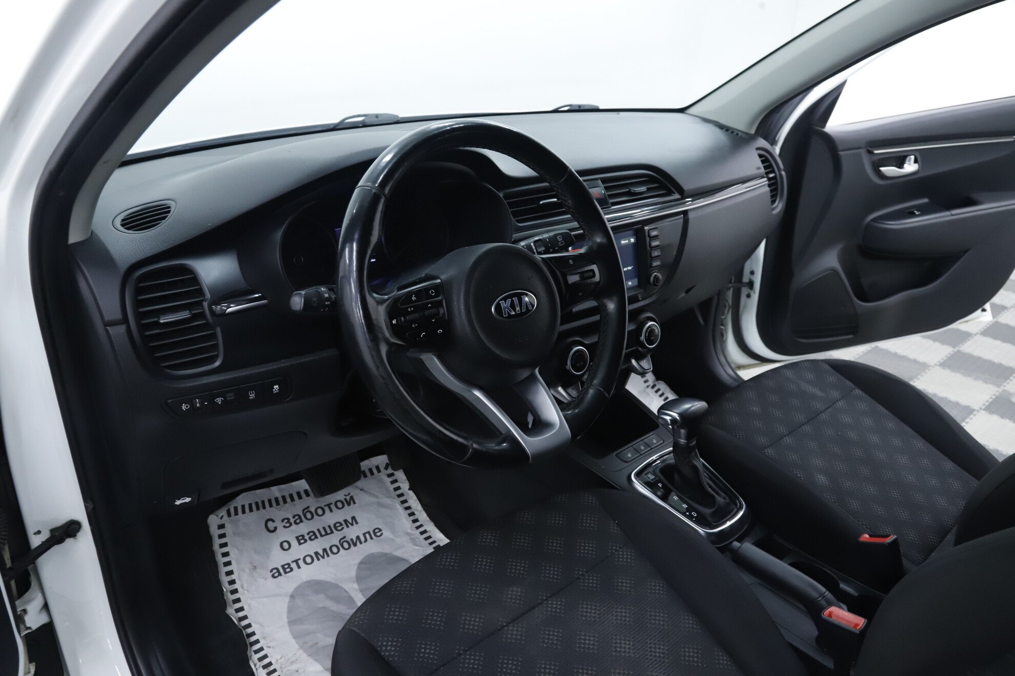 Kia Rio, IV, 2017 фото 7