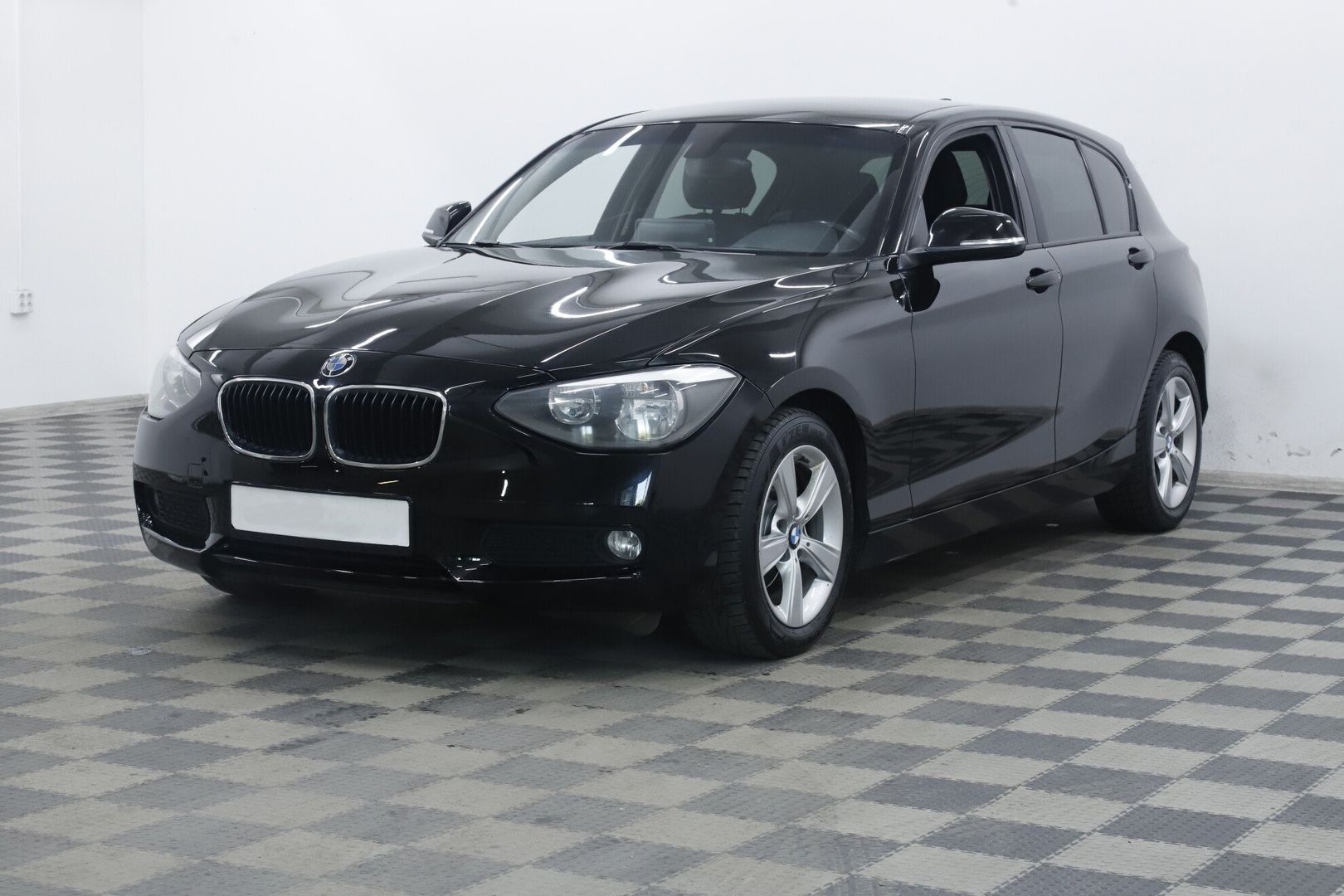 BMW 1 серии, II (F20/F21), 2011