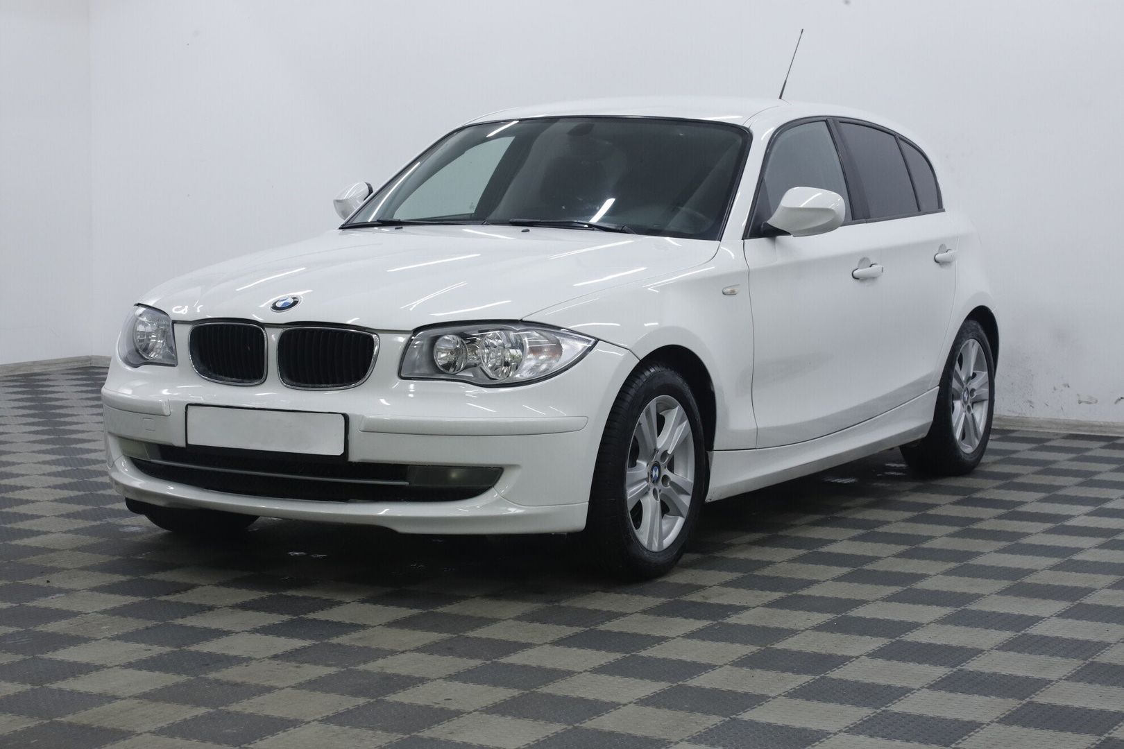 BMW 1 серии, I (E81/E82/E87/E88) Рестайлинг, 2010