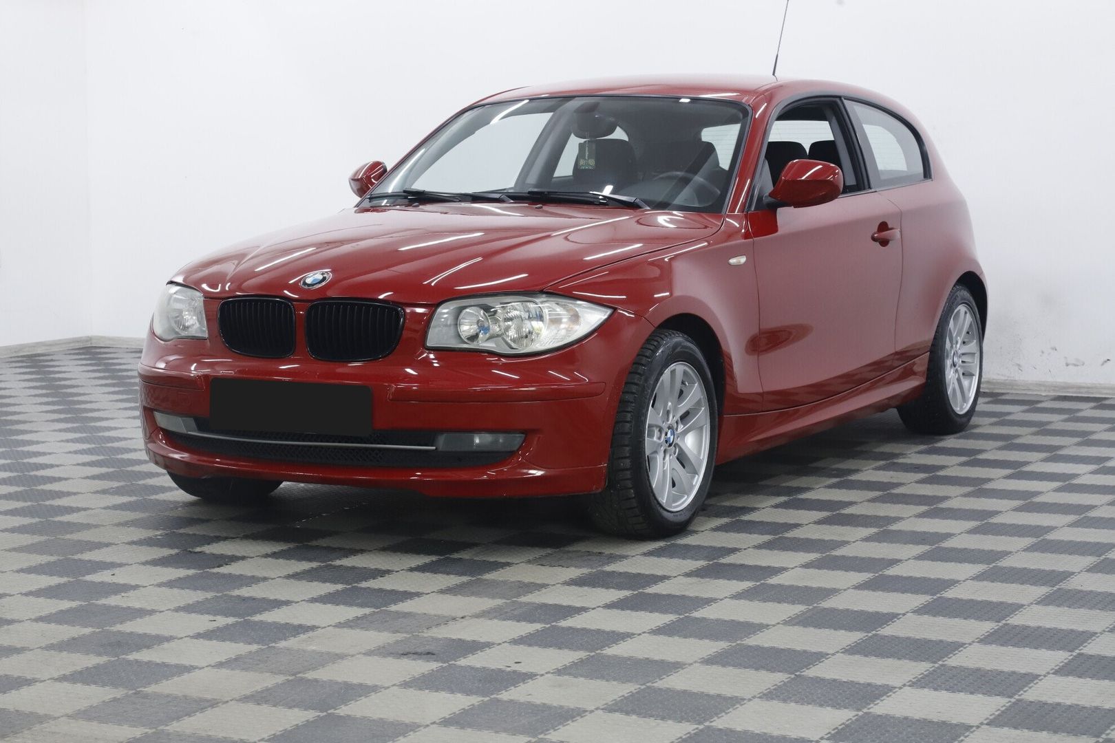 BMW 1 серии, I (E81/E82/E87/E88) Рестайлинг, 2011