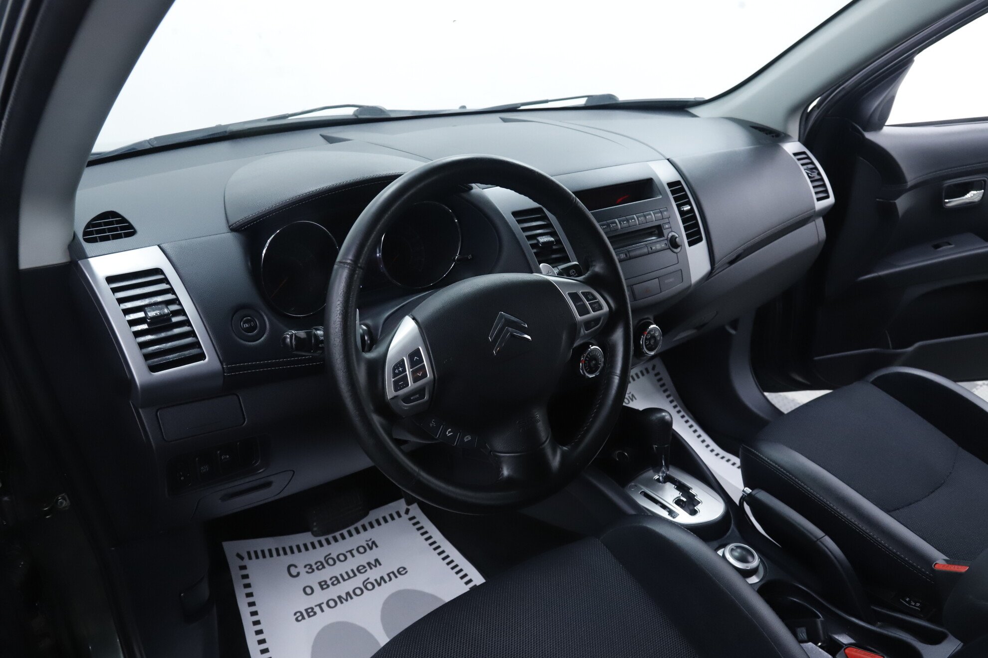 Citroen C-Crosser, 2010 фото 8