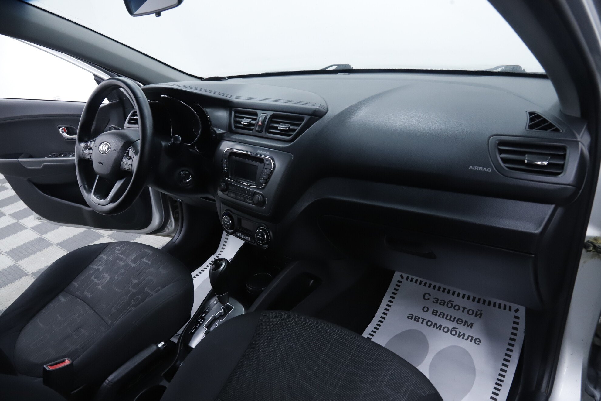 Kia Rio, III, 2013 фото 13