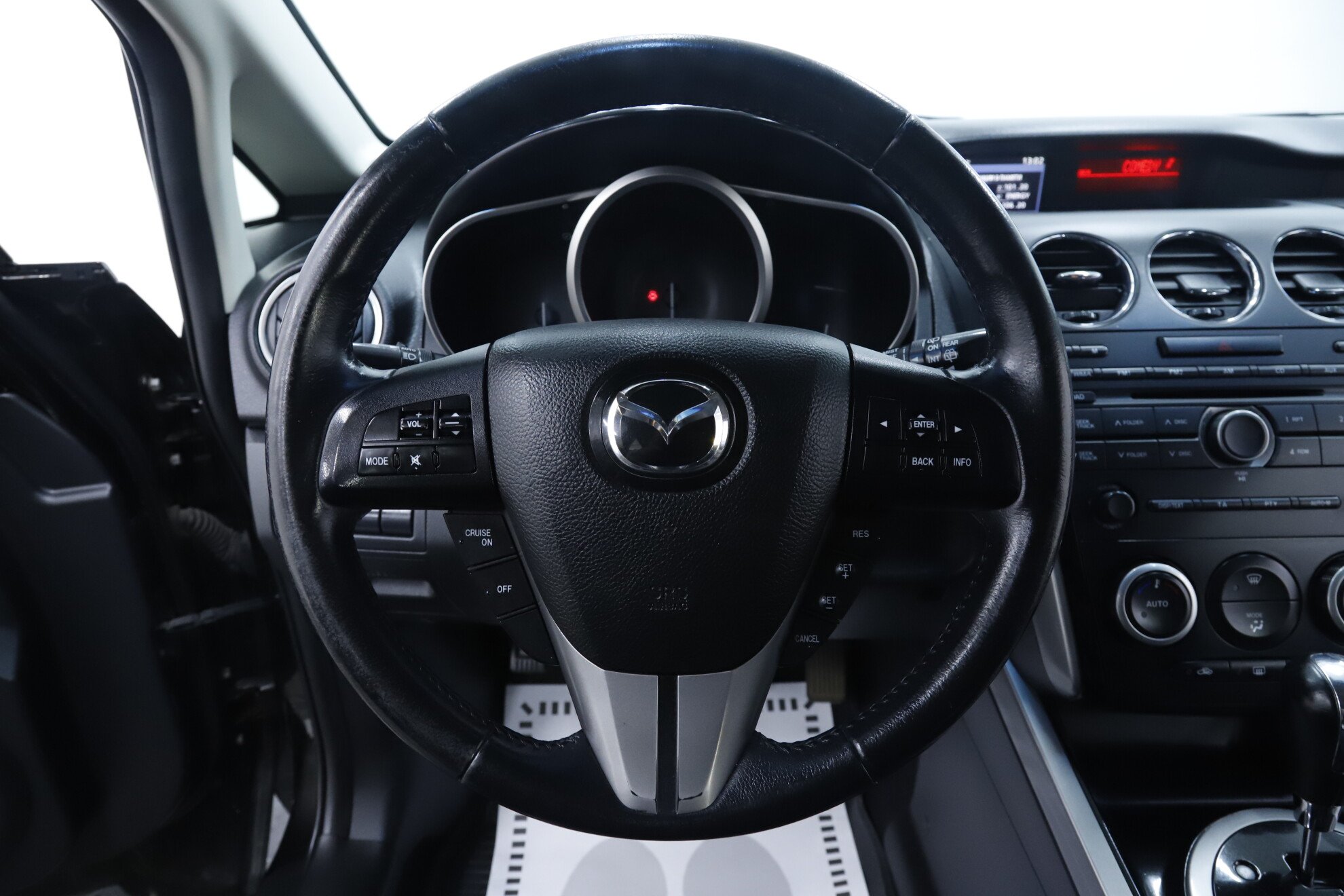 Mazda CX-7, I Рестайлинг, 2011 фото 12