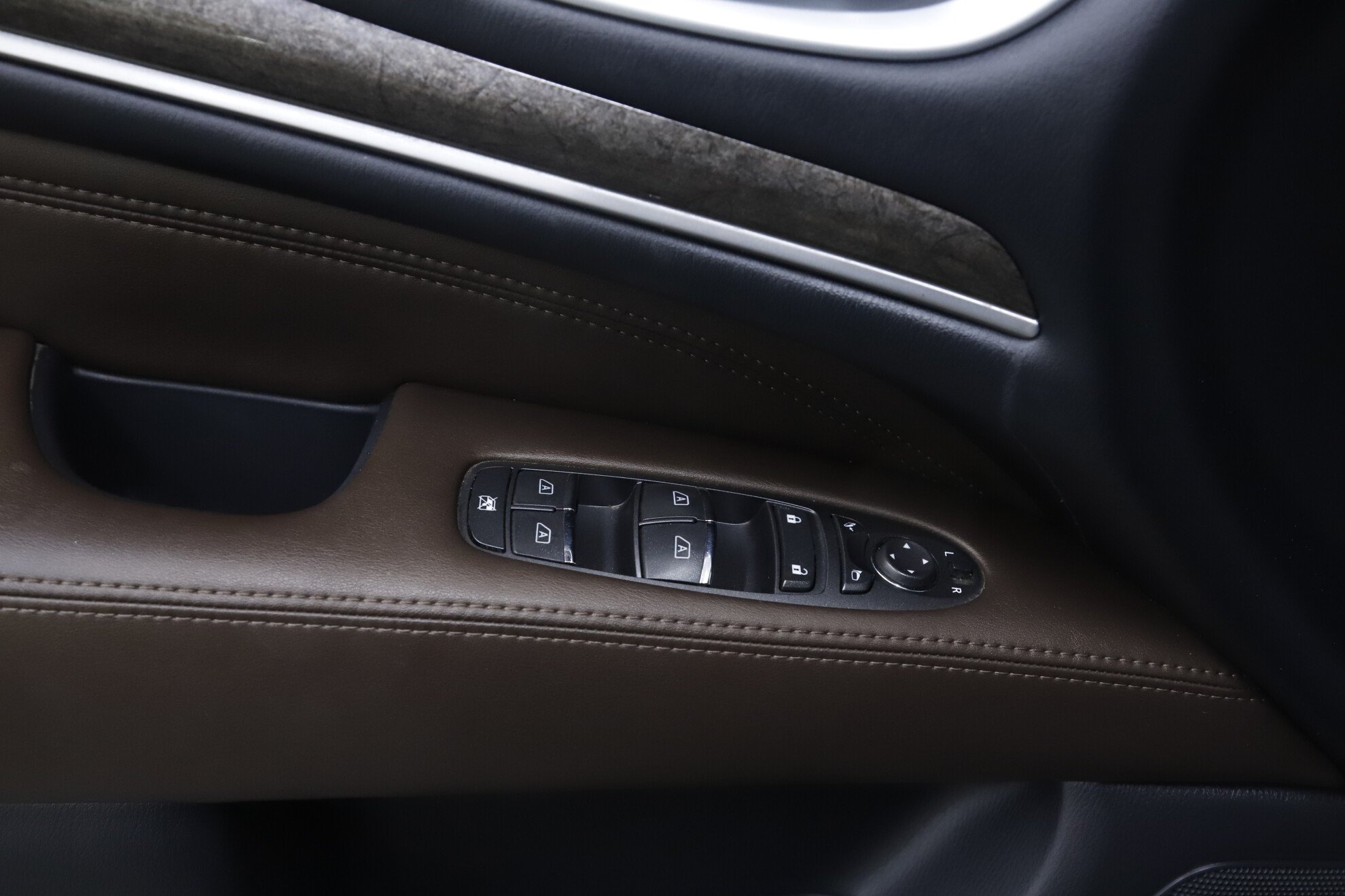 Infiniti QX60, I, 2015 фото 12
