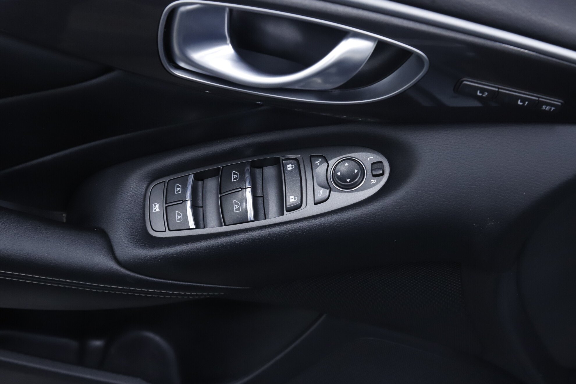 Infiniti Q50, I, 2015 фото 12