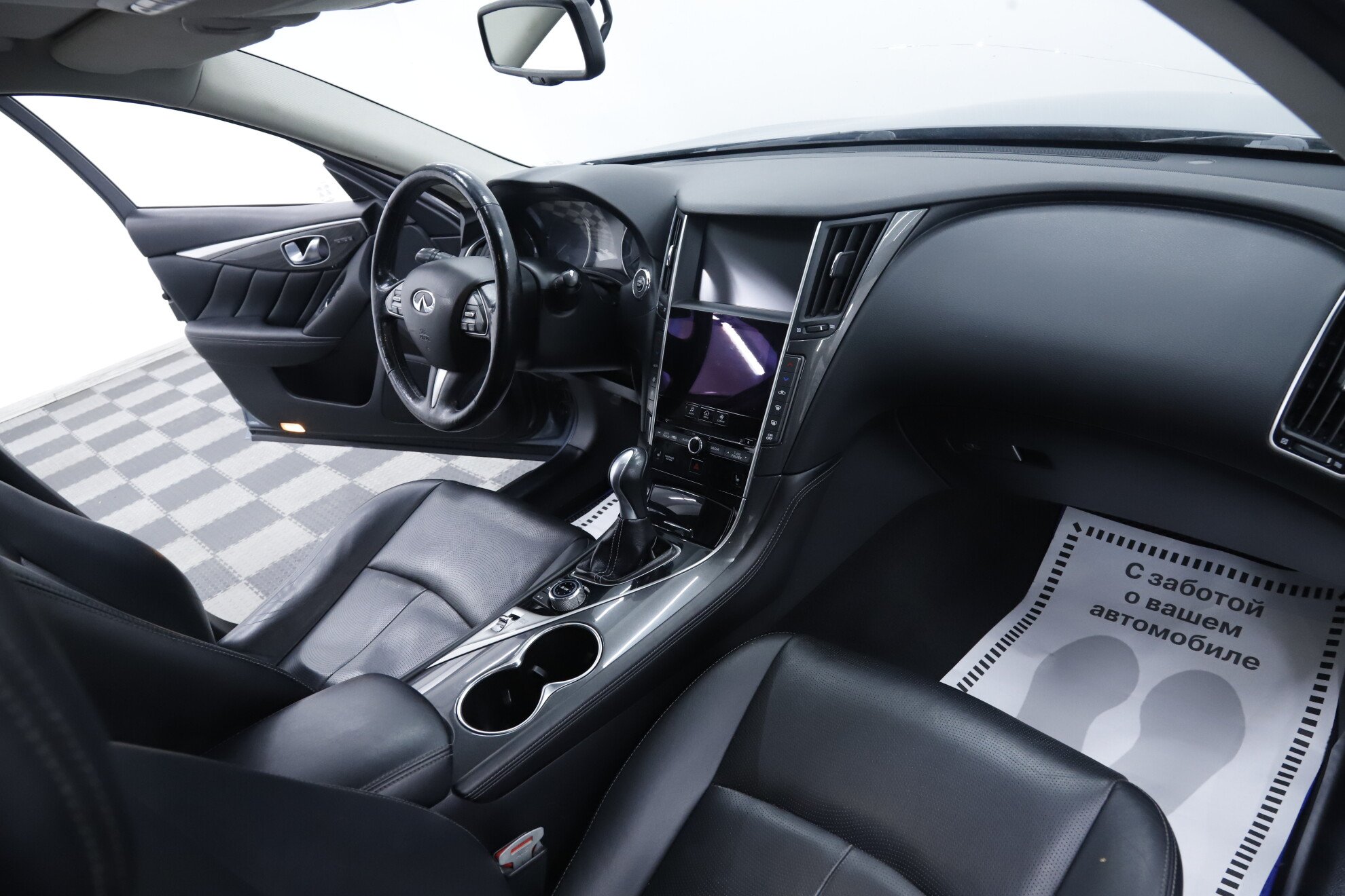 Infiniti Q50, I, 2015 фото 17