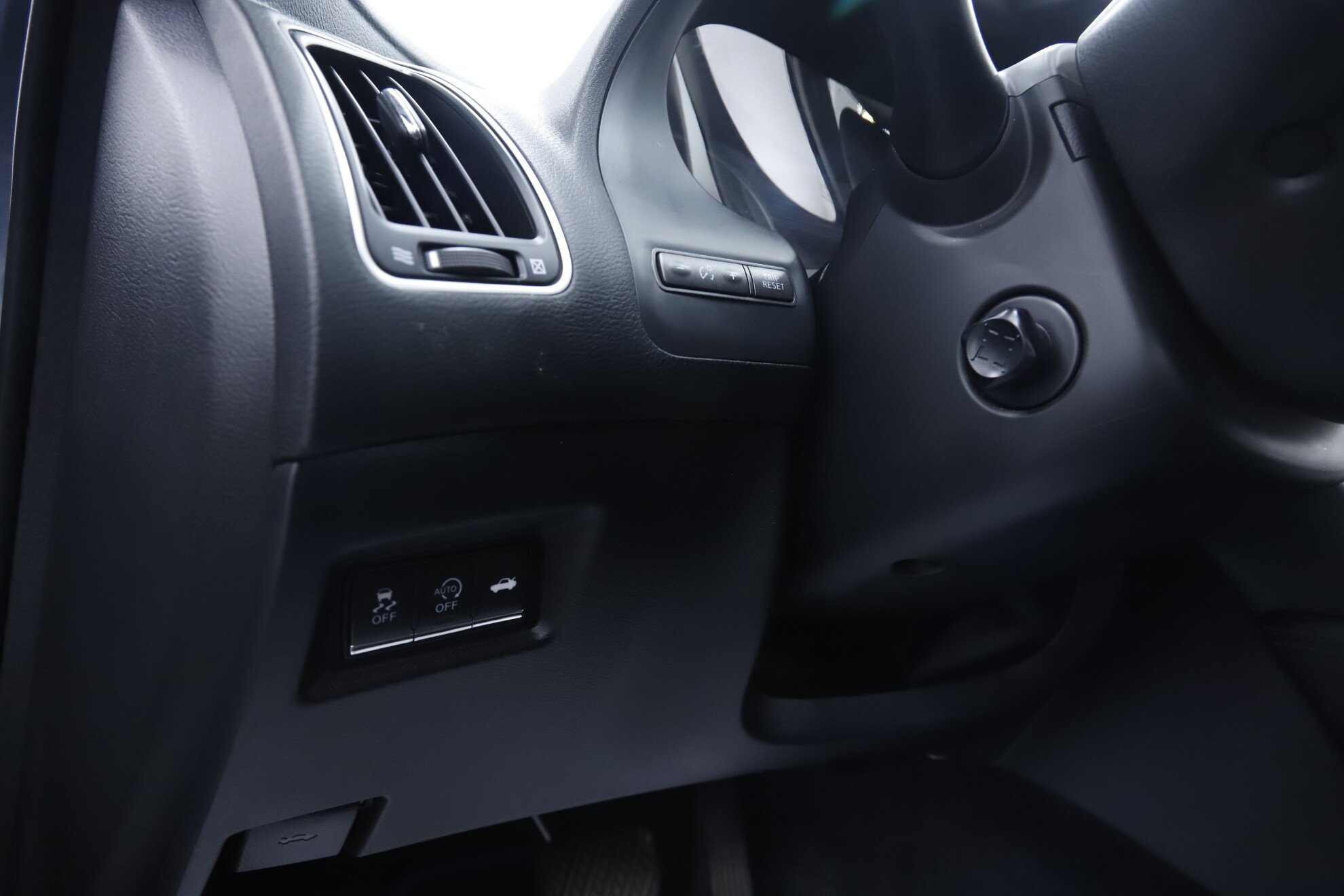 Infiniti Q50, I, 2015 фото 11