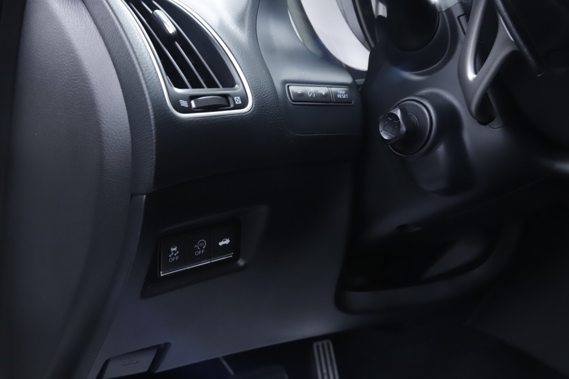 Infiniti Q50, I, 2014 фото 12