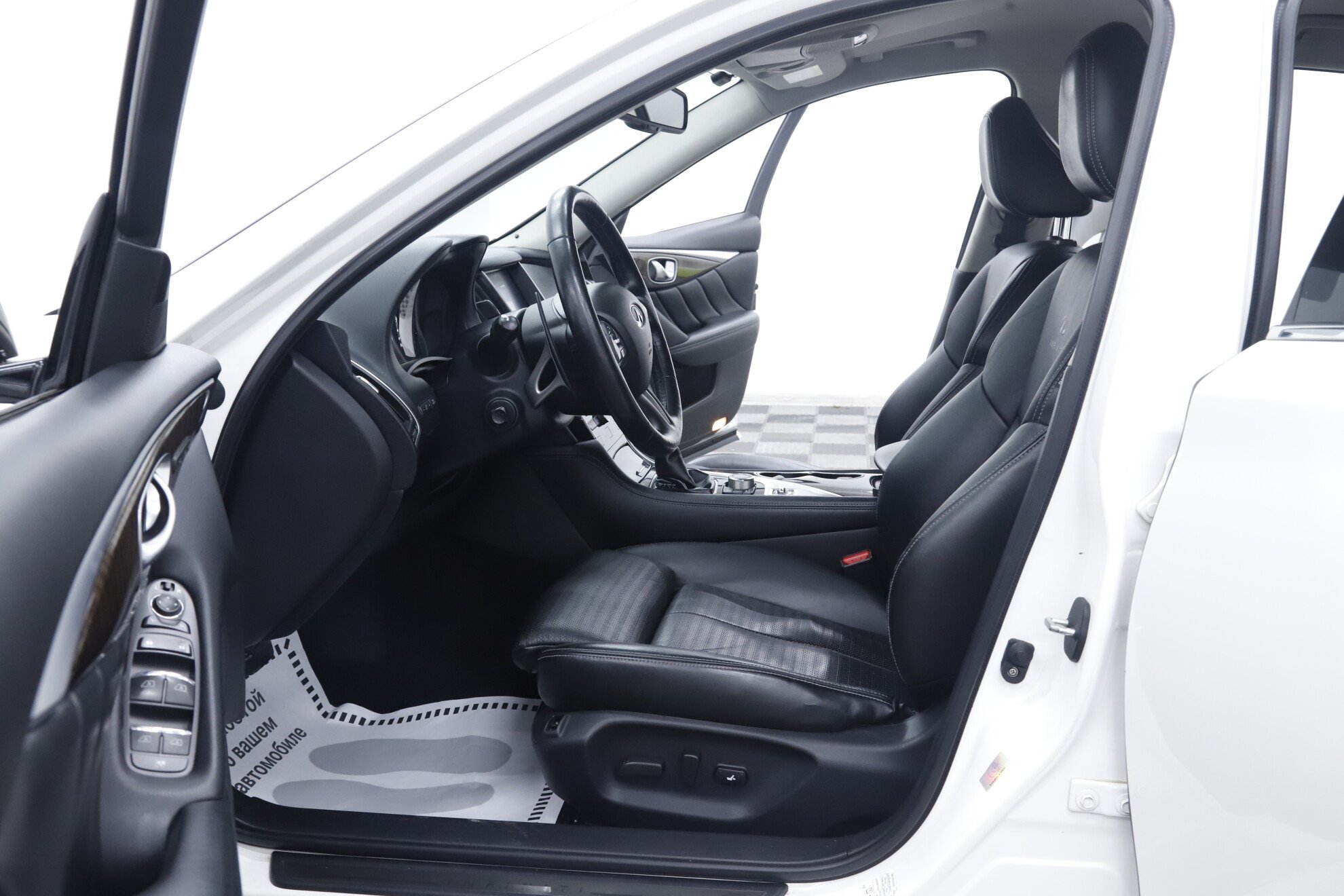 Infiniti Q50, I, 2014 фото 7