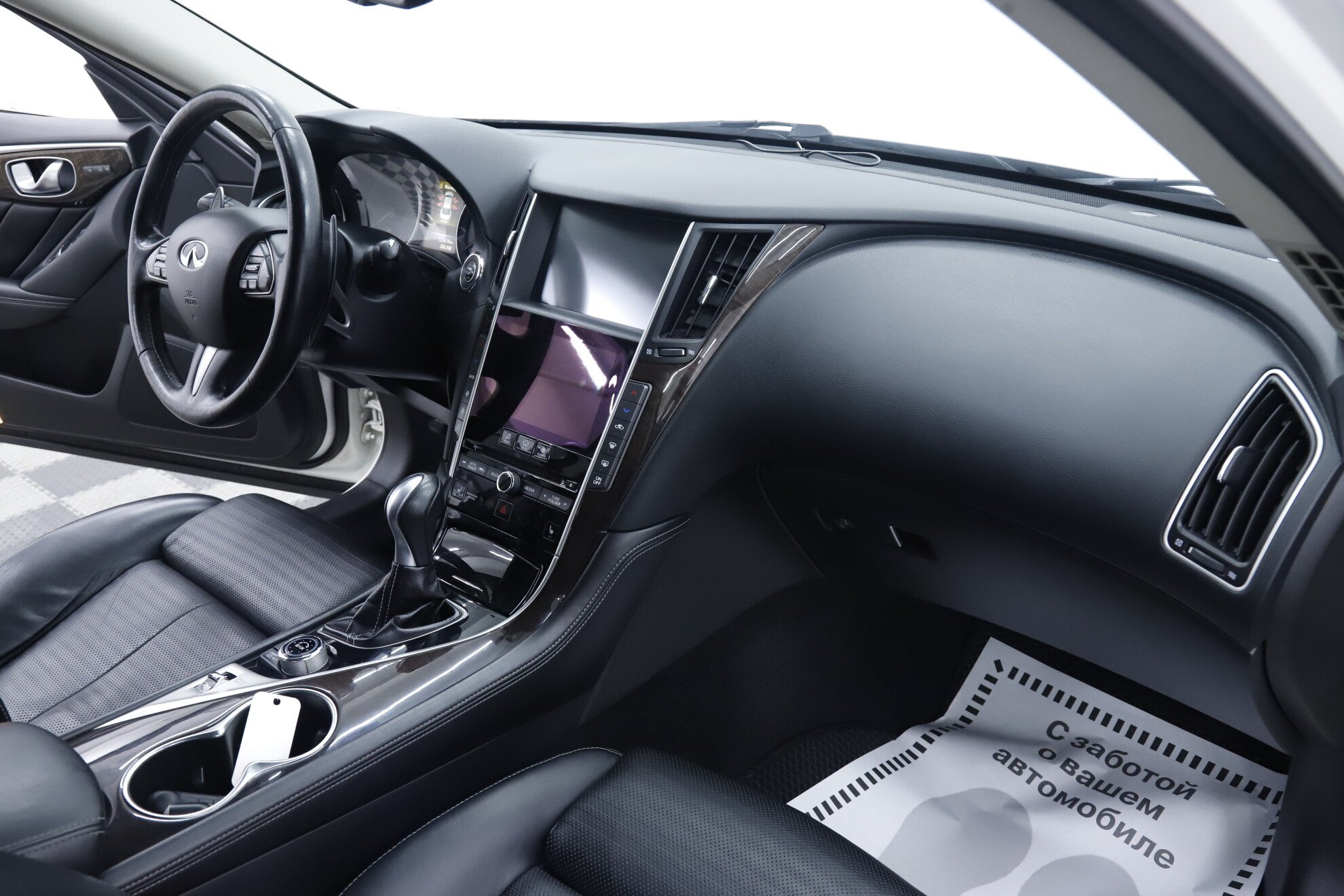 Infiniti Q50, I, 2014 фото 18