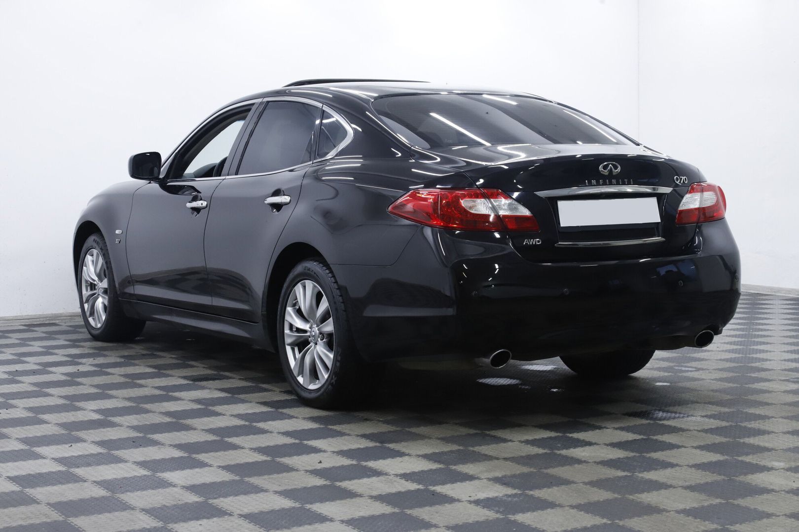 Infiniti Q70, I Рестайлинг, 2014 фото 4