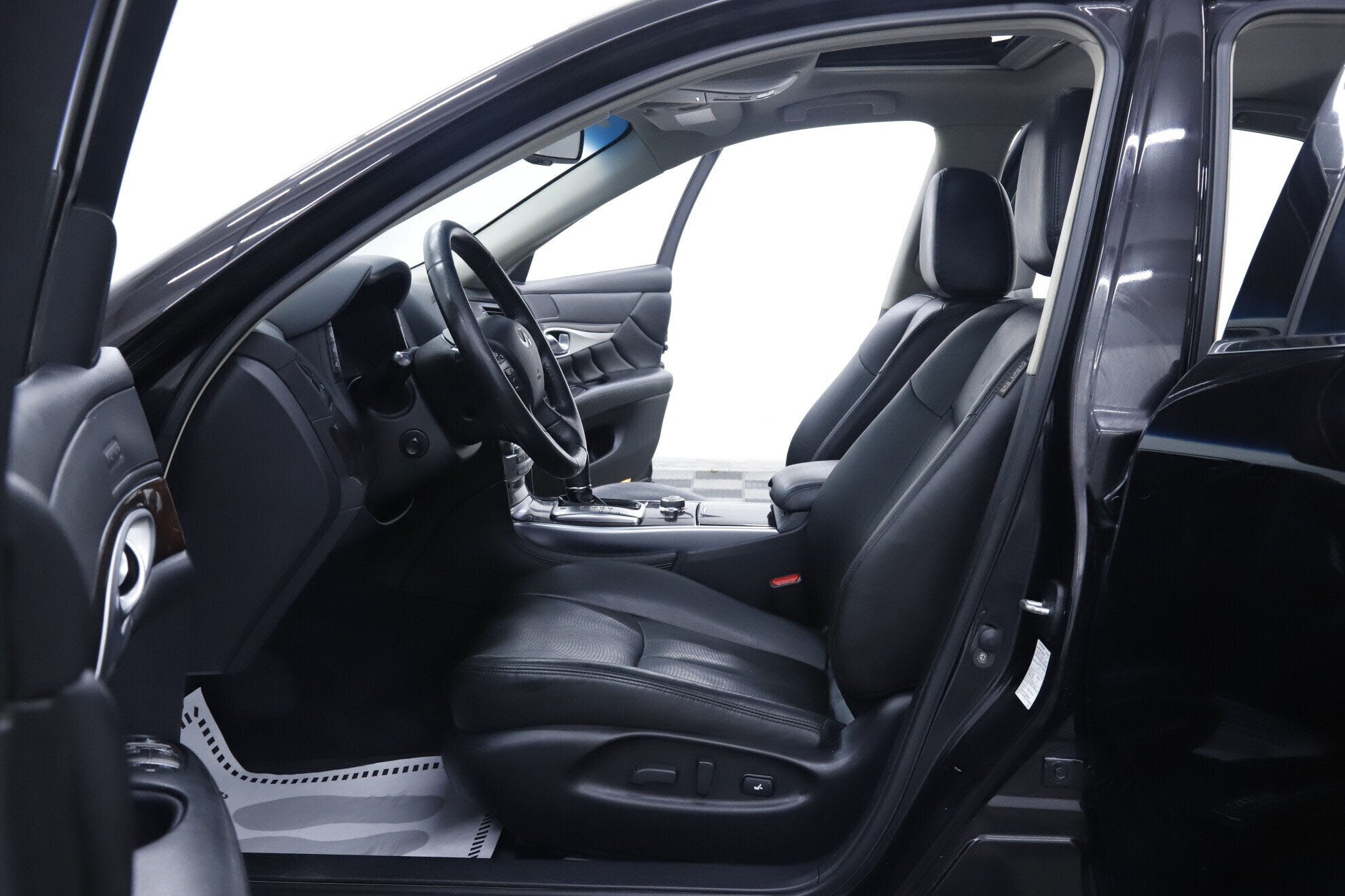 Infiniti Q70, I Рестайлинг, 2014 фото 8