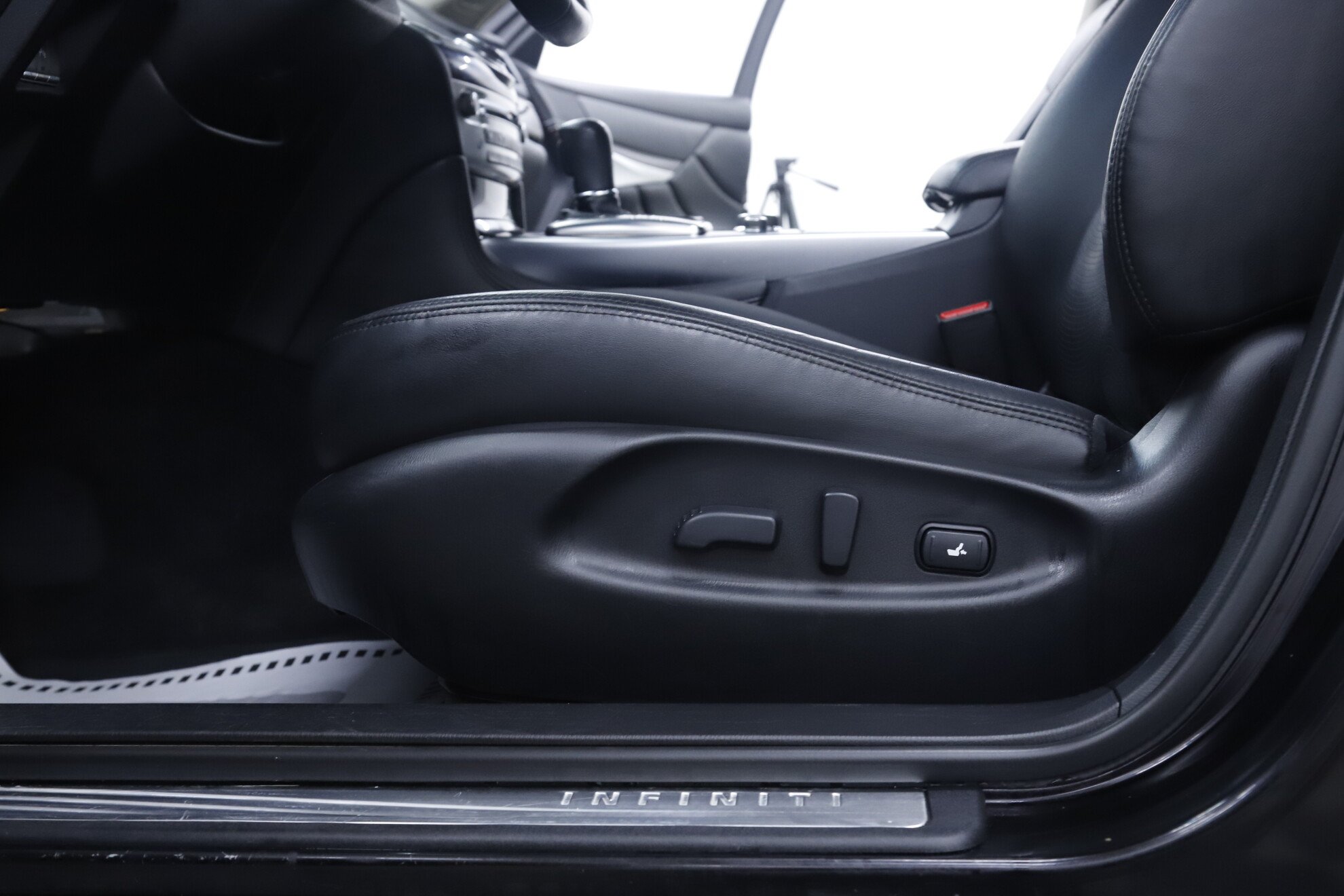 Infiniti Q70, I Рестайлинг, 2014 фото 9