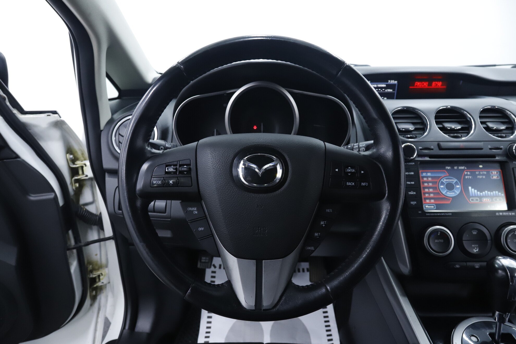 Mazda CX-7, I Рестайлинг, 2011 фото 11