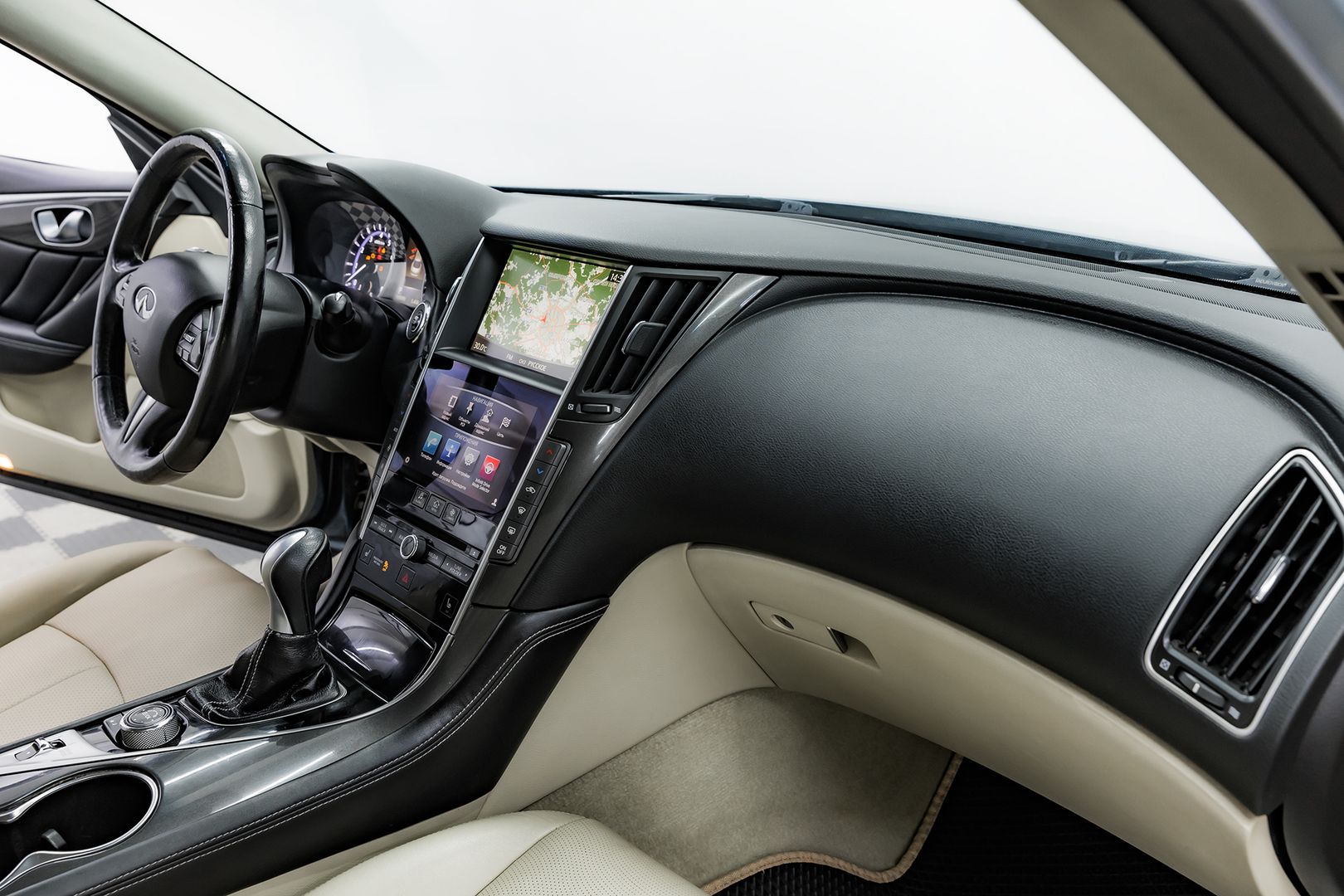 Infiniti Q50, I, 2014 фото 16
