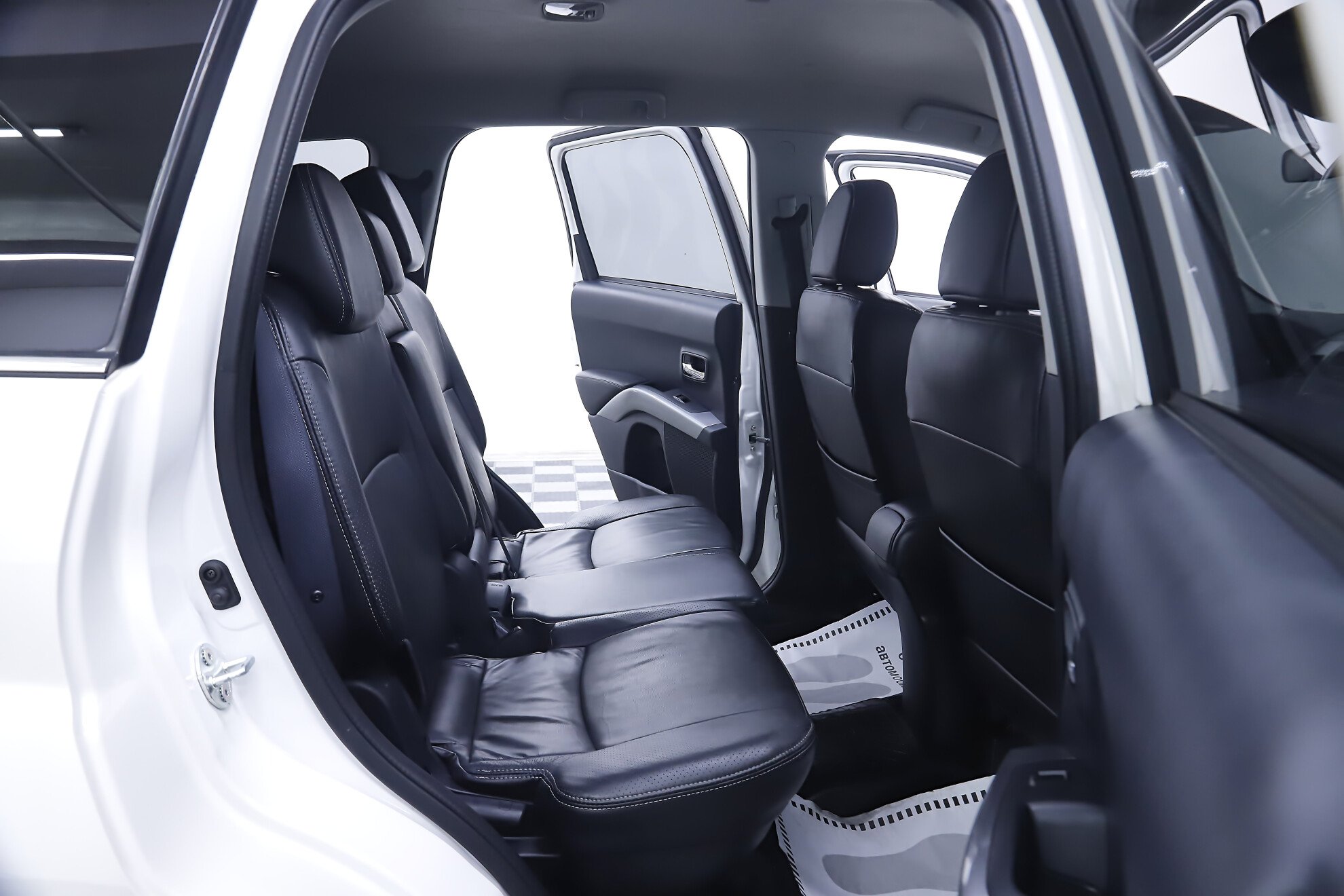 Citroen C-Crosser, 2012 фото 17