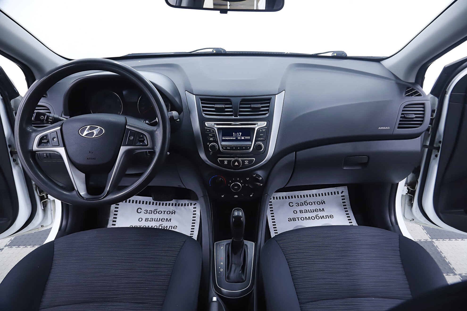 Hyundai Solaris, I Рестайлинг, 2015 фото 10