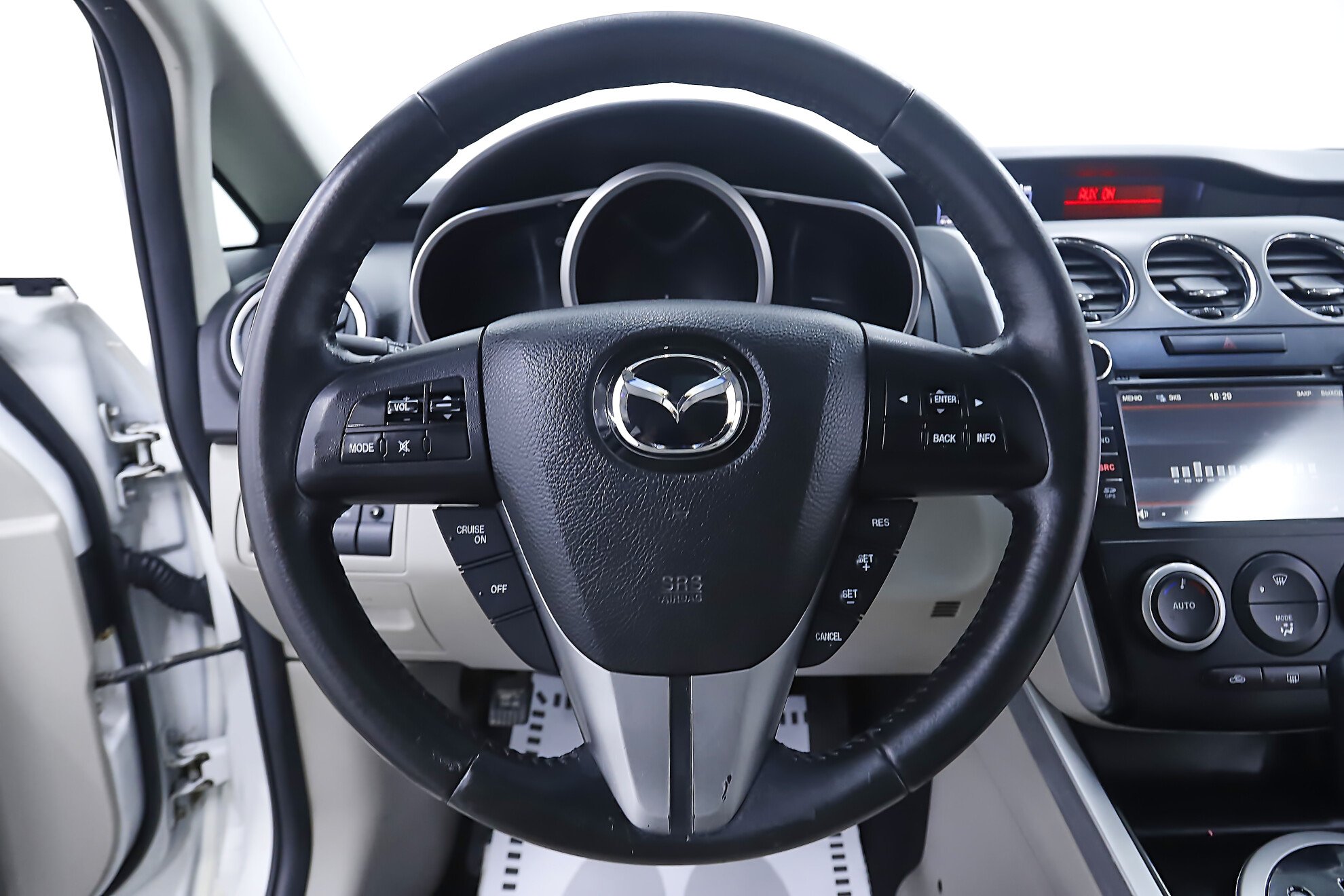 Mazda CX-7, I Рестайлинг, 2011 фото 14