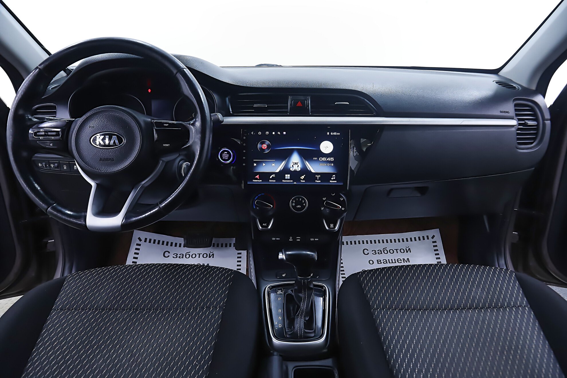 Kia Rio, IV, 2018 фото 10