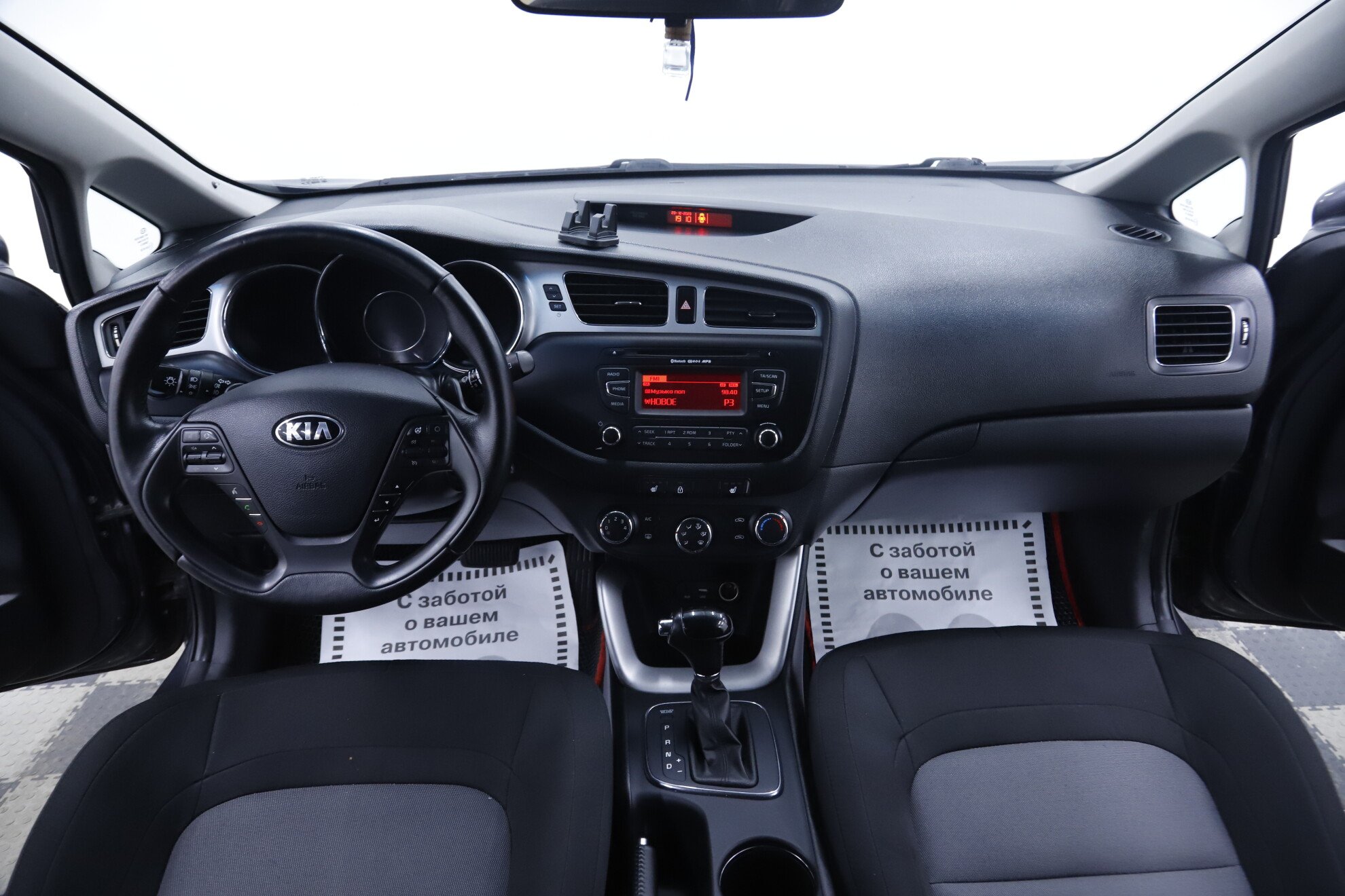 Kia Ceed, II Рестайлинг, 2015 фото 11