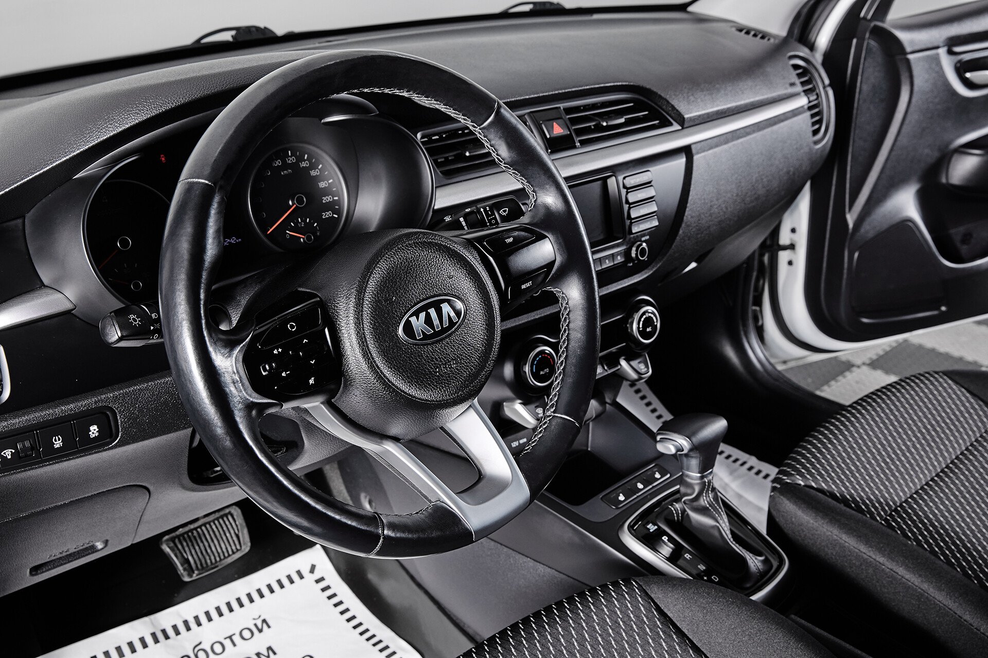 Kia Rio, IV, 2019 фото 8