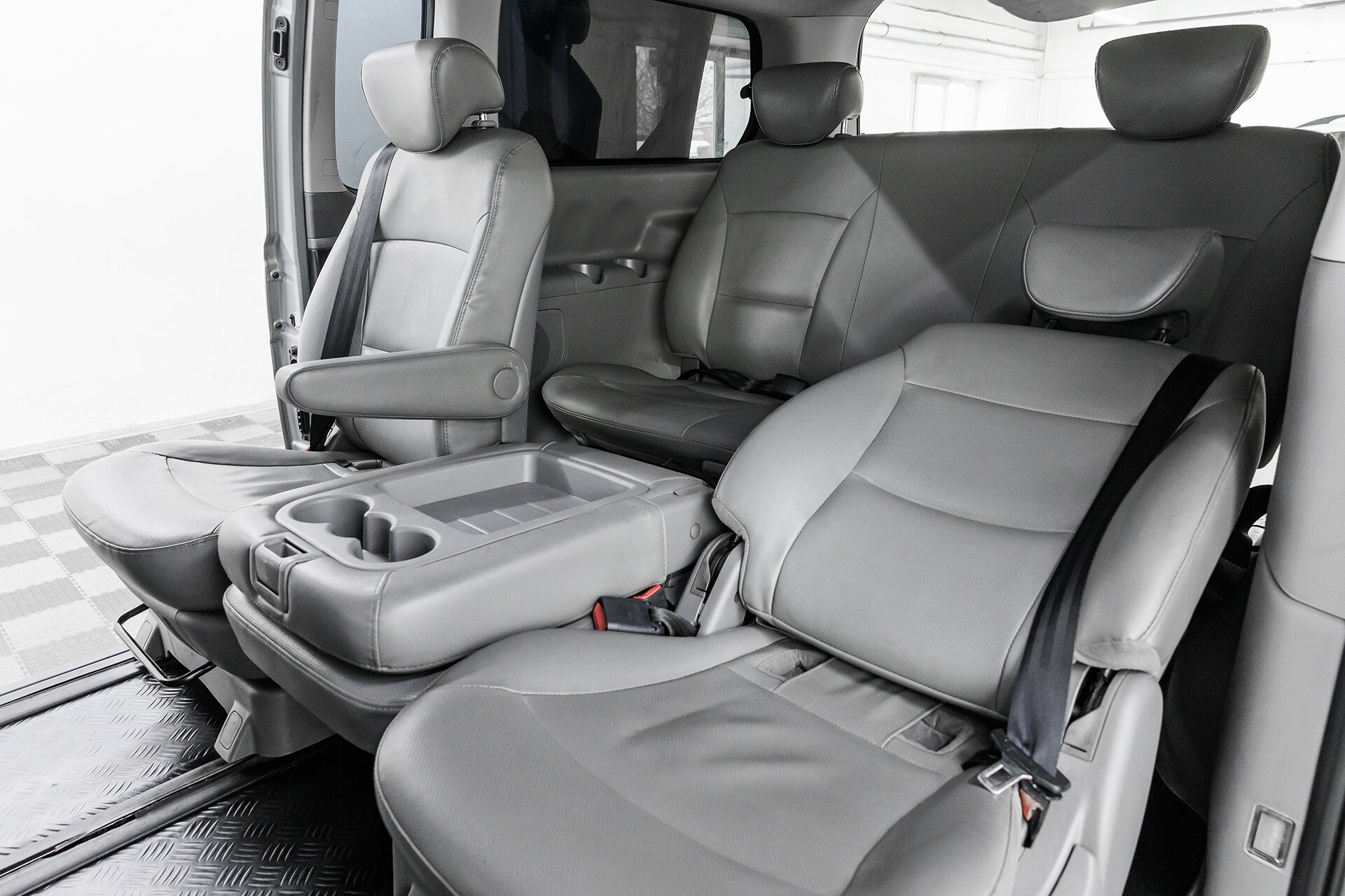 Hyundai Grand Starex, I, 2013 фото 14