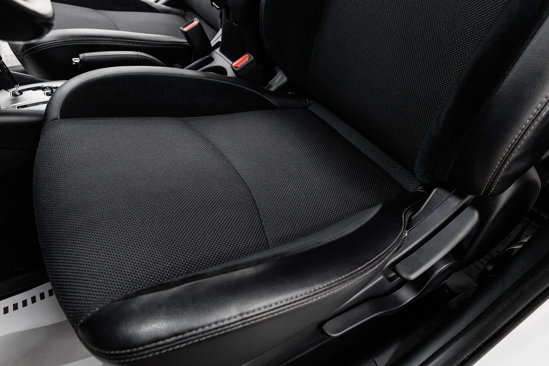 Citroen C-Crosser, 2012 фото 16